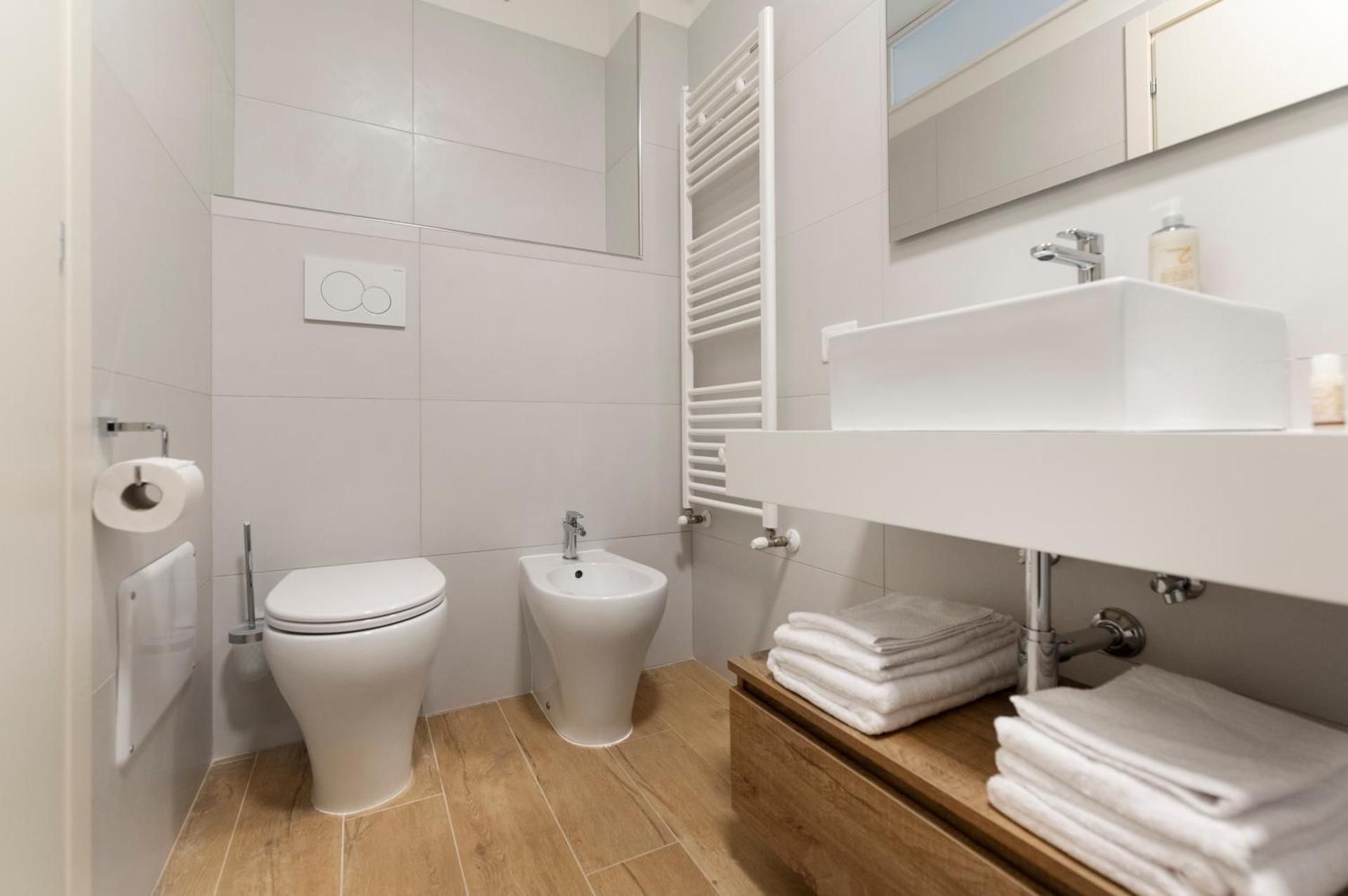 One-Bedroom Apartment with Terrace