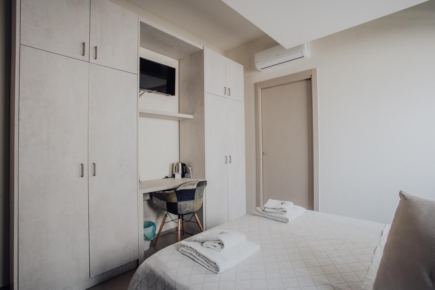 Quadruple Room with Private Bathroom