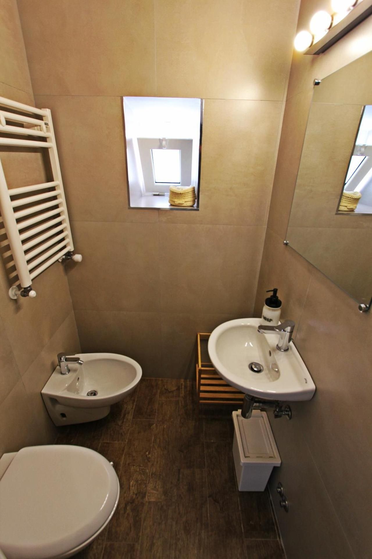 Deluxe Double Room with Shower