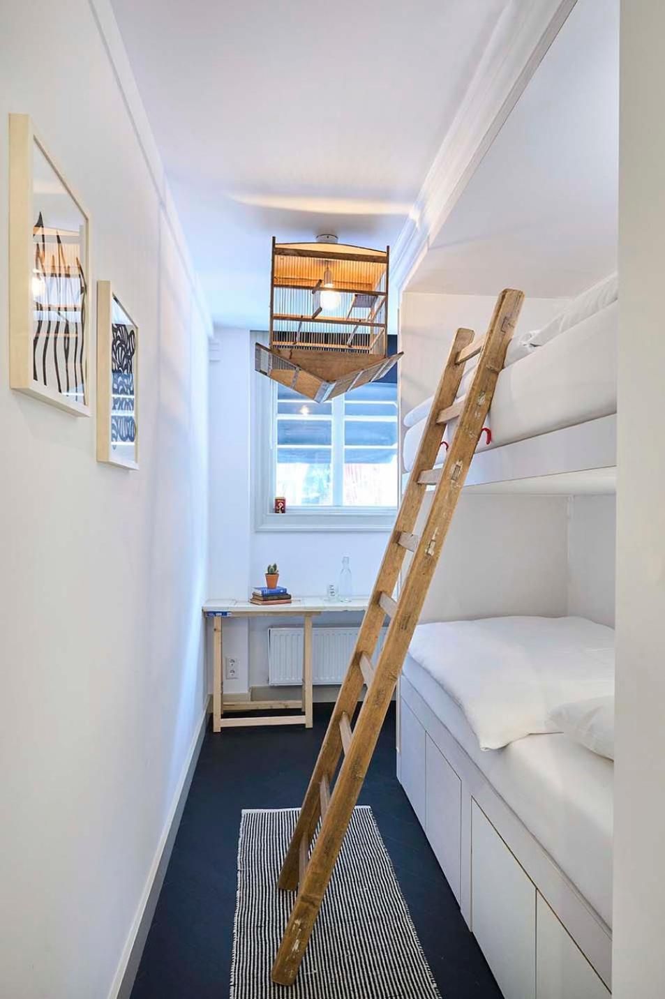 Twin Room with Private Bathroom
