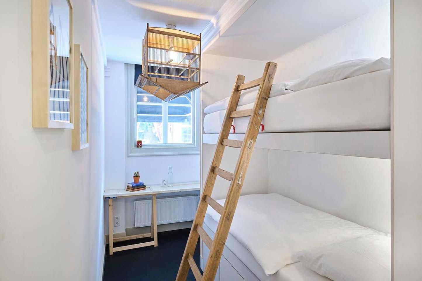Twin Room with Private Bathroom