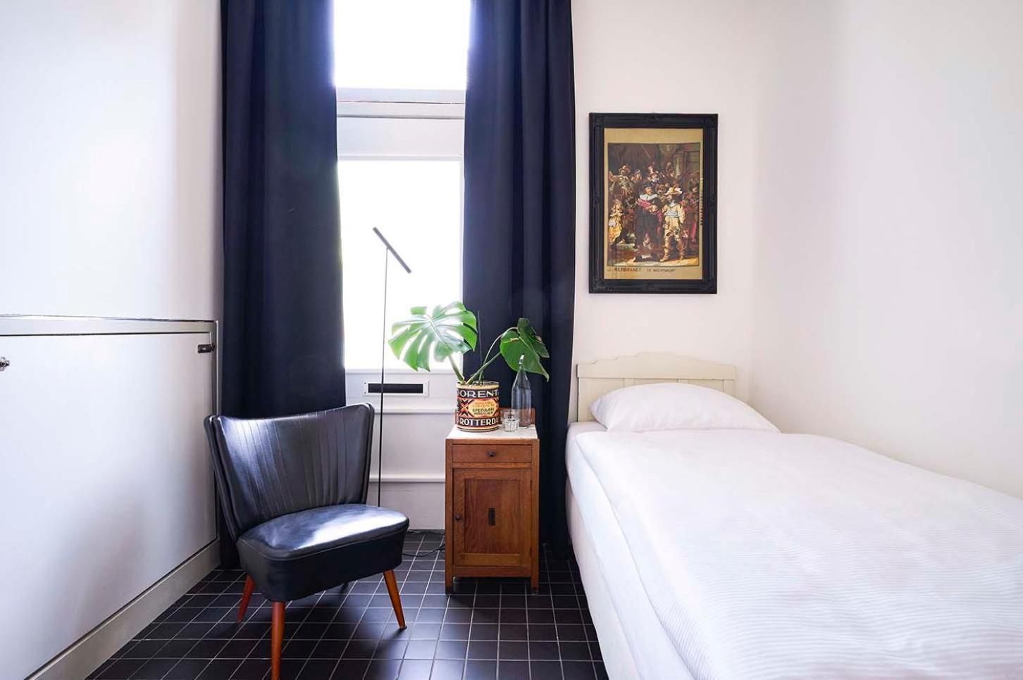 Single Room With Private Bathroom