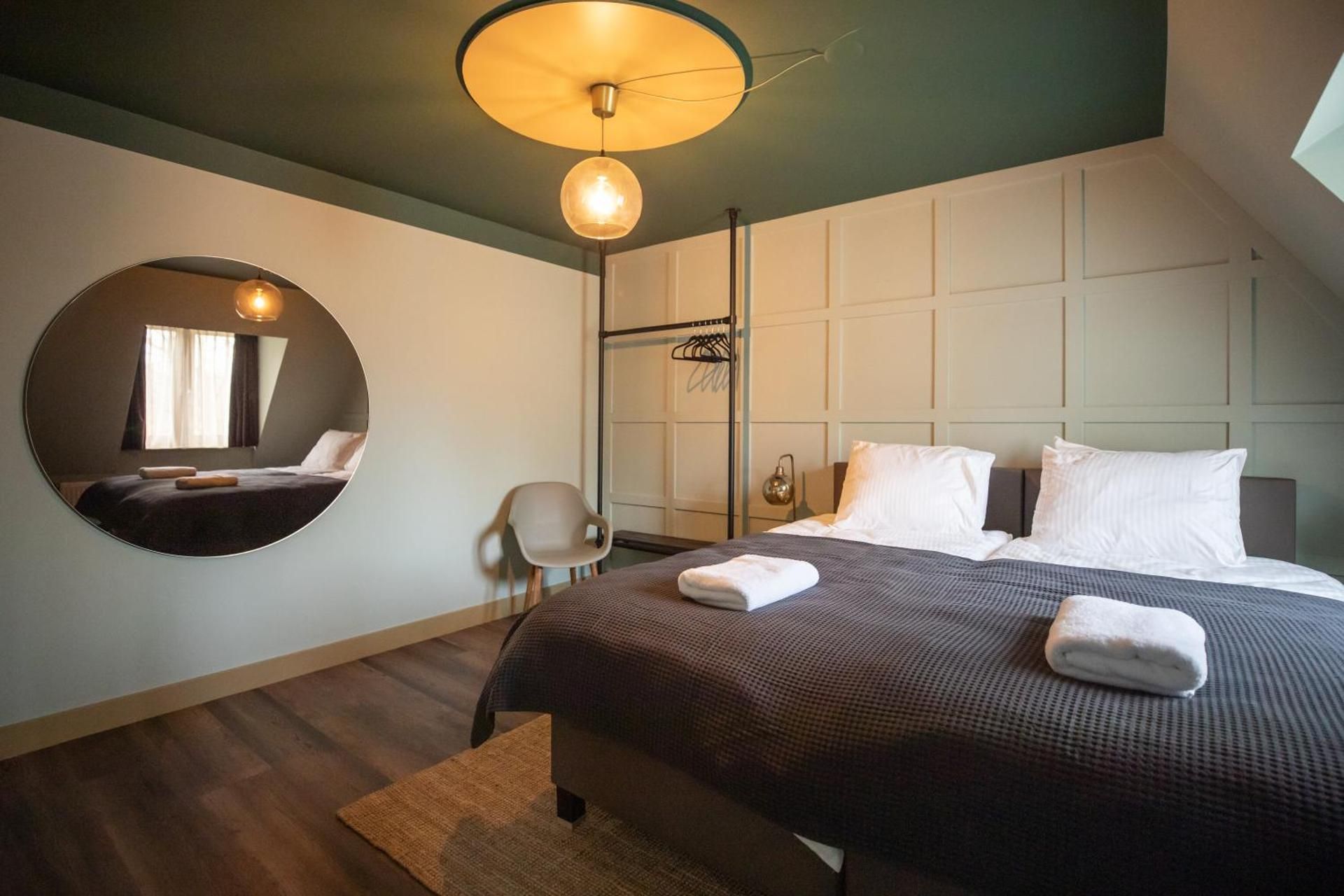 Standard Double Suite