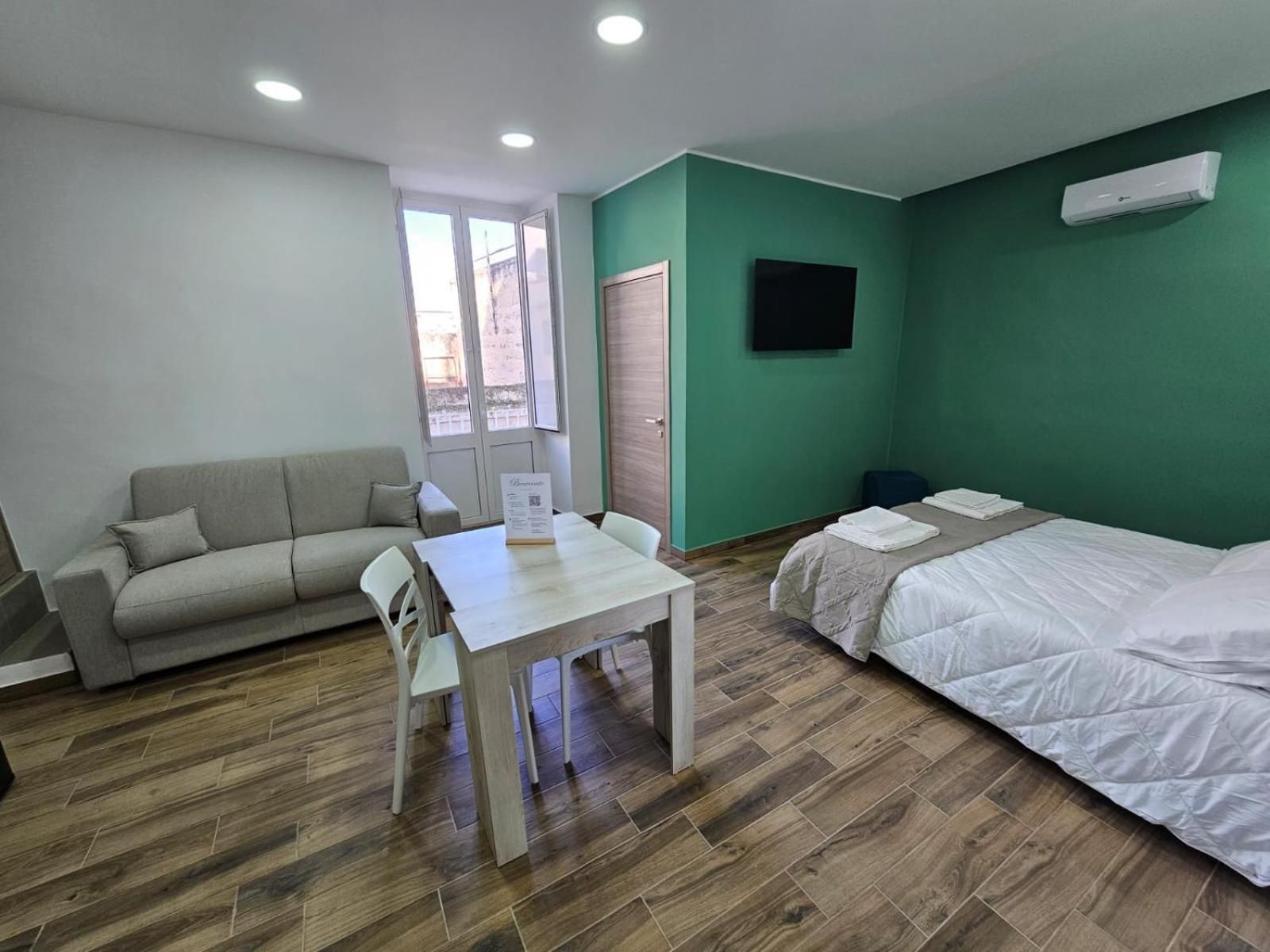 Da Nonno Antonio Studio Apartment with King Bed 2
