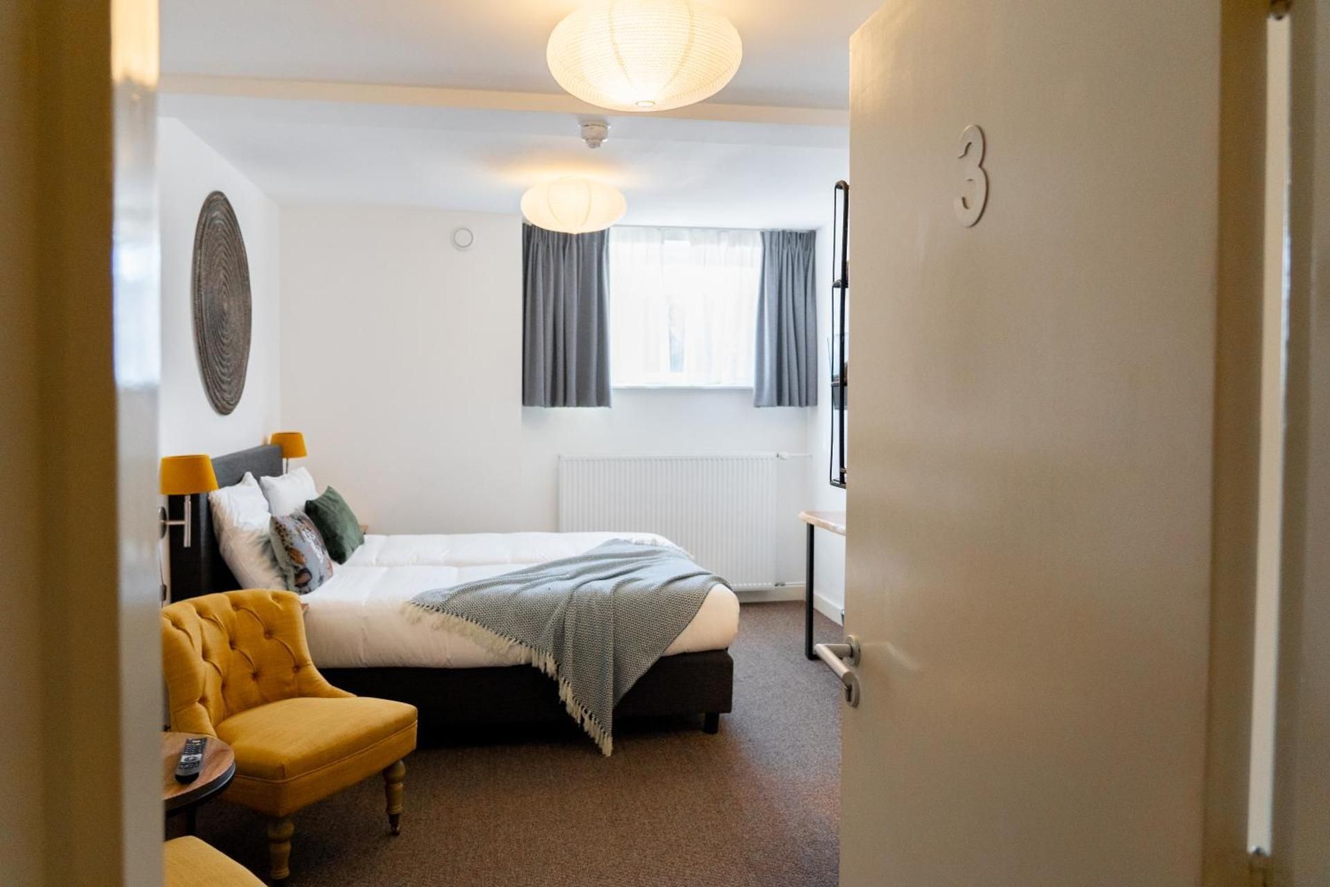Comfort Room Street Level