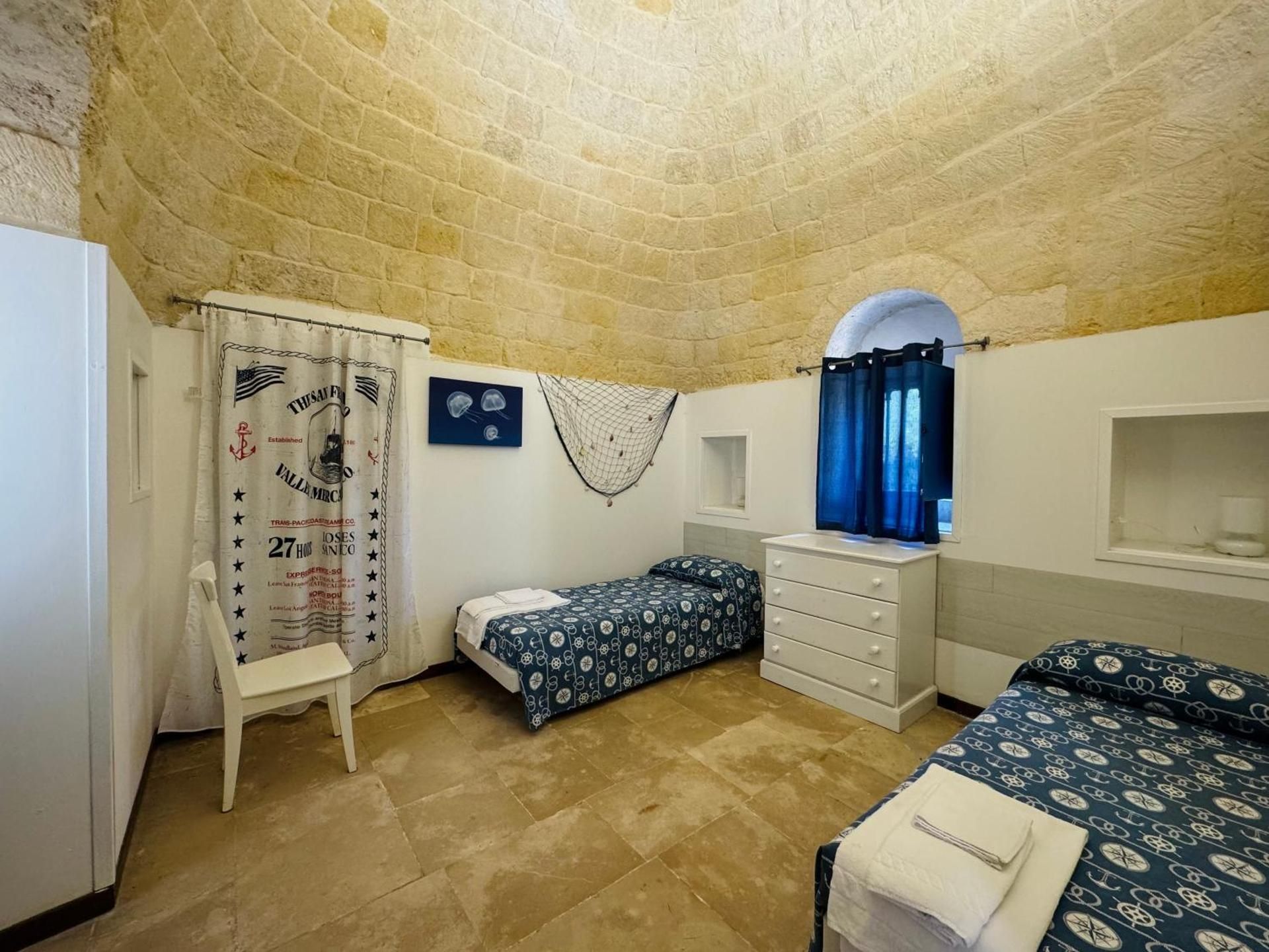 Trullo with Hot Tub