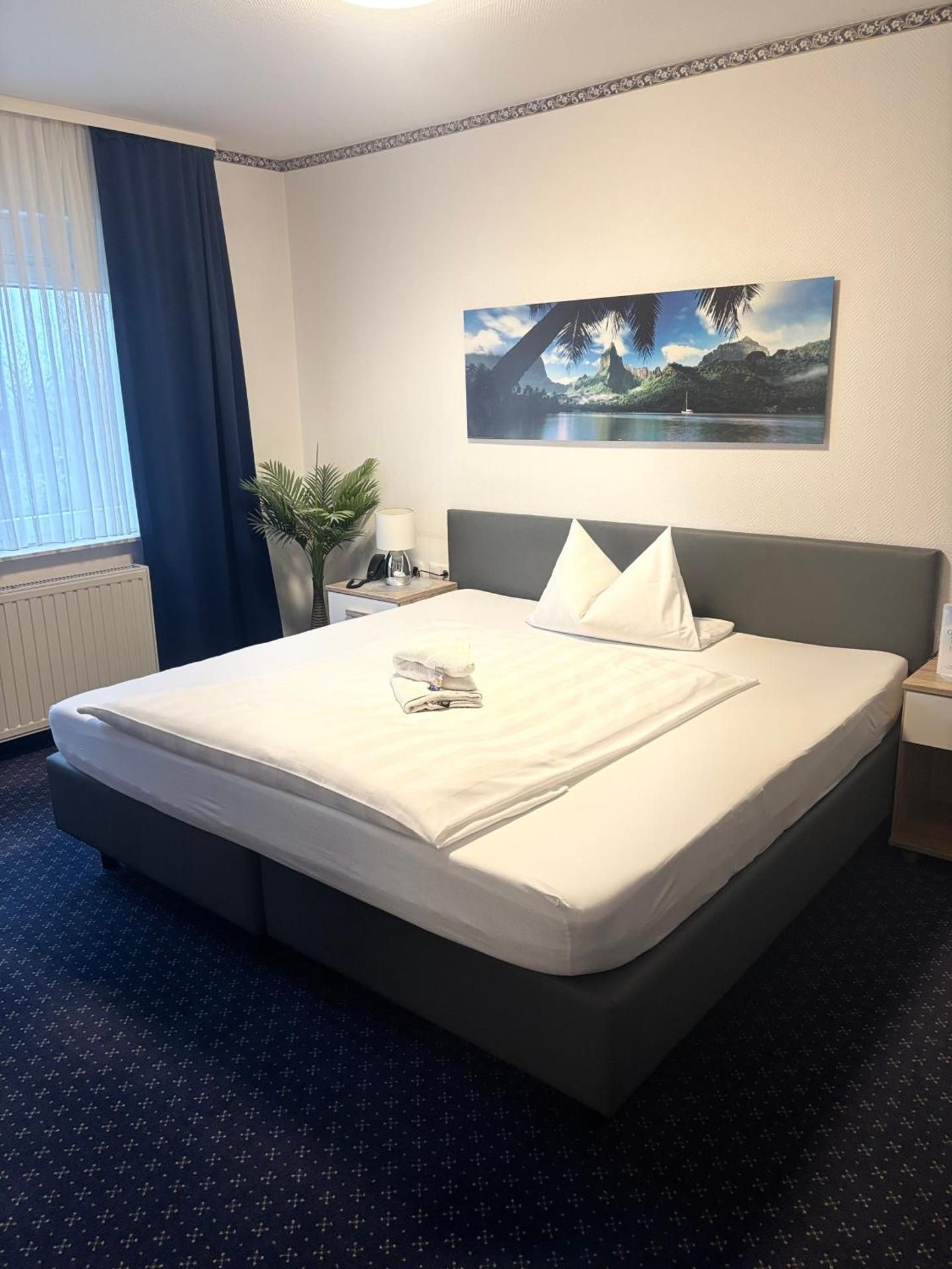 Deluxe Single Room