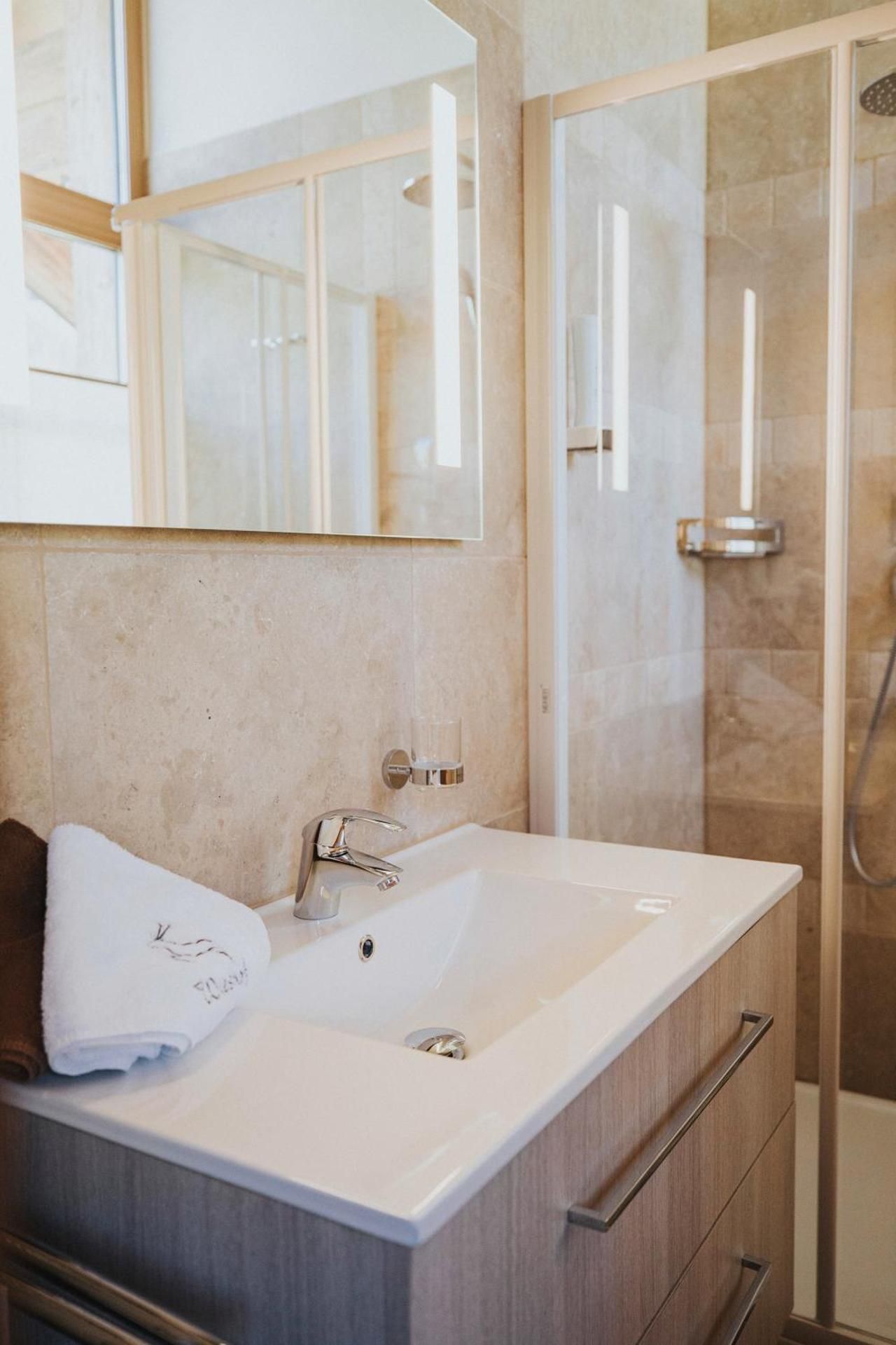 Deluxe Two-Bedroom Apartment - Annex