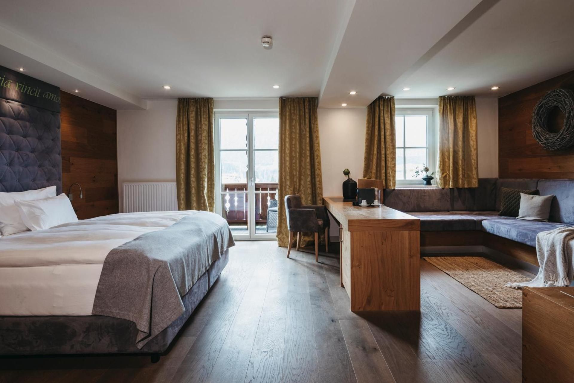 Junior Suite with Mountain View
