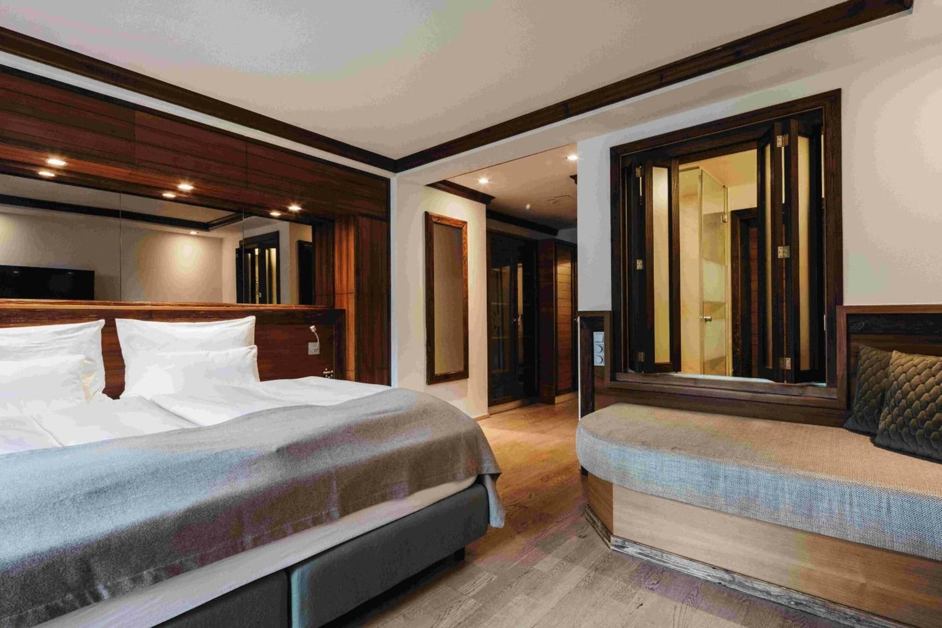 Double Room with Mountain View