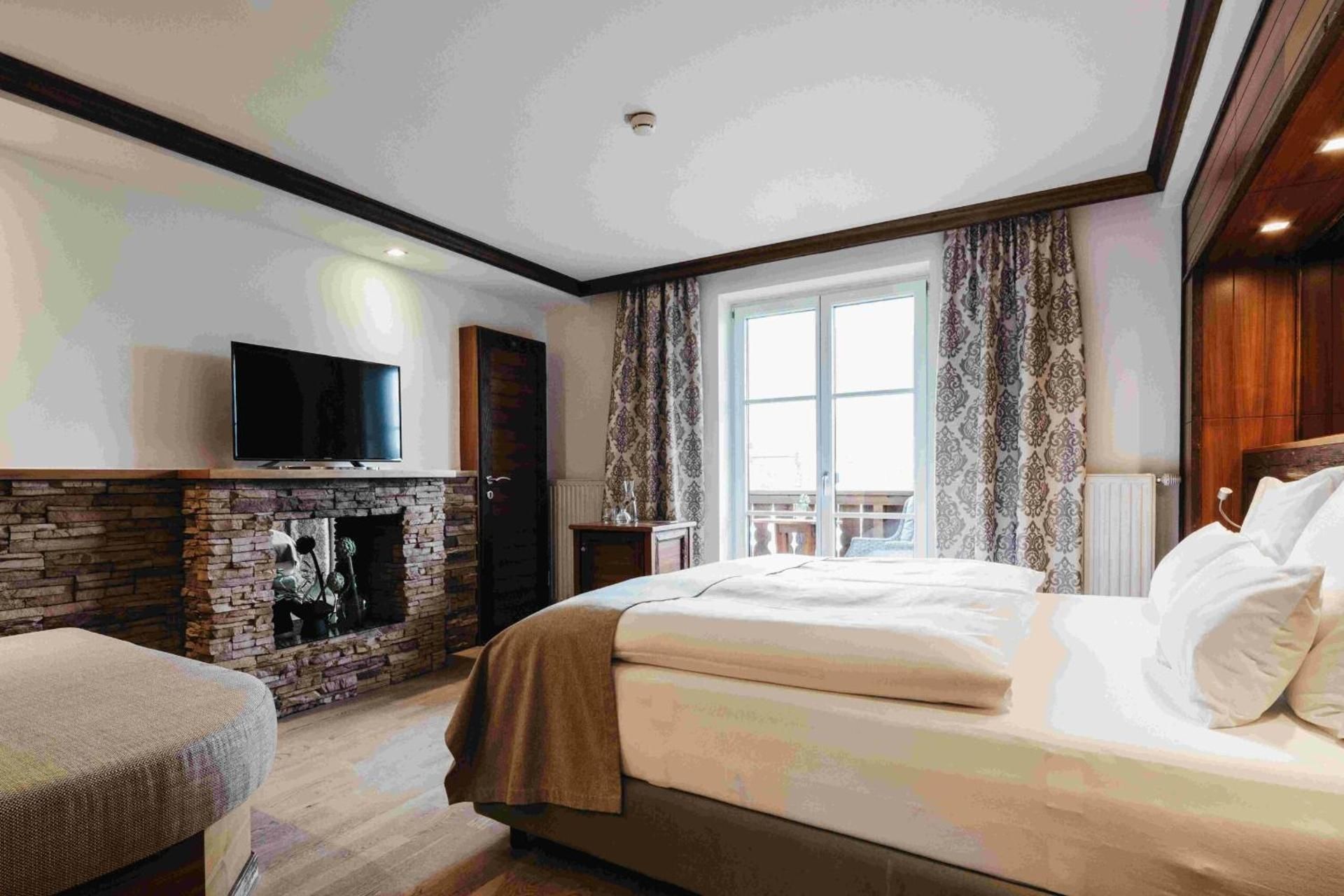Double Room with Mountain View