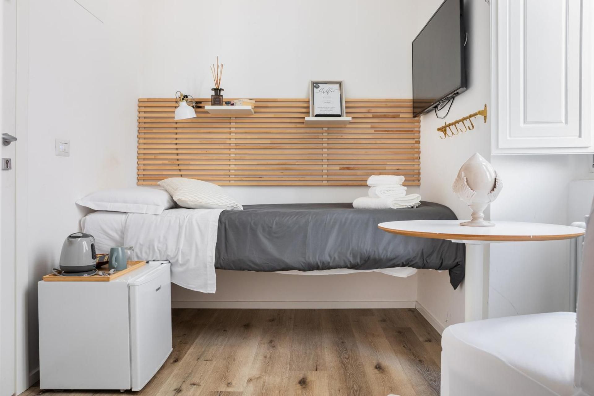 Large Single Room