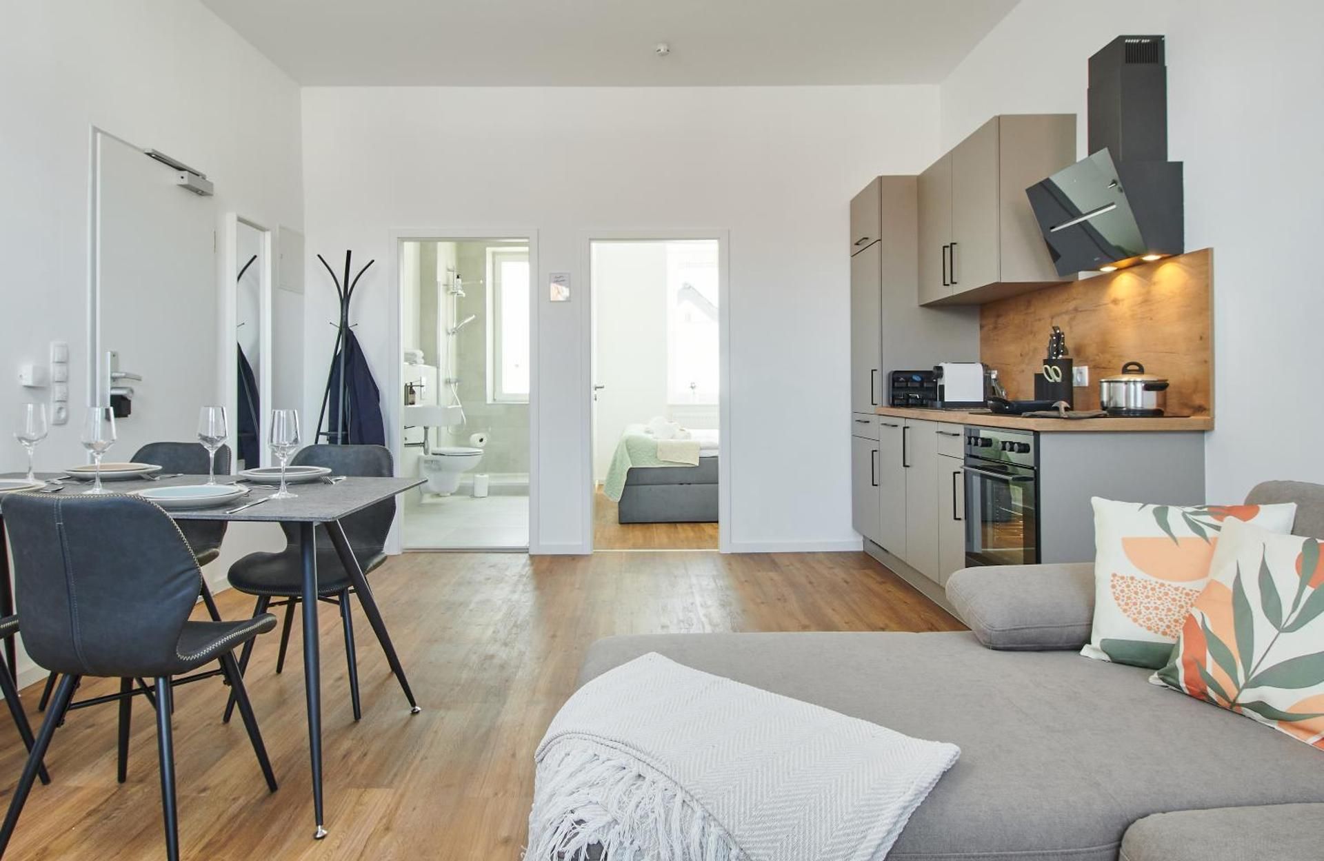 Studio Apartment with King Bed