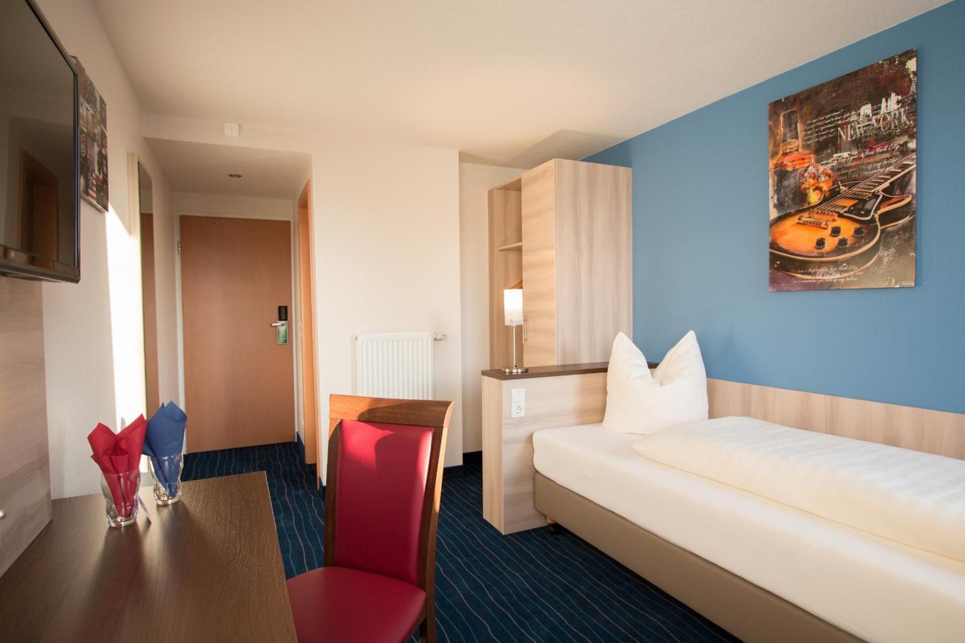 Comfort Single Room with Shower