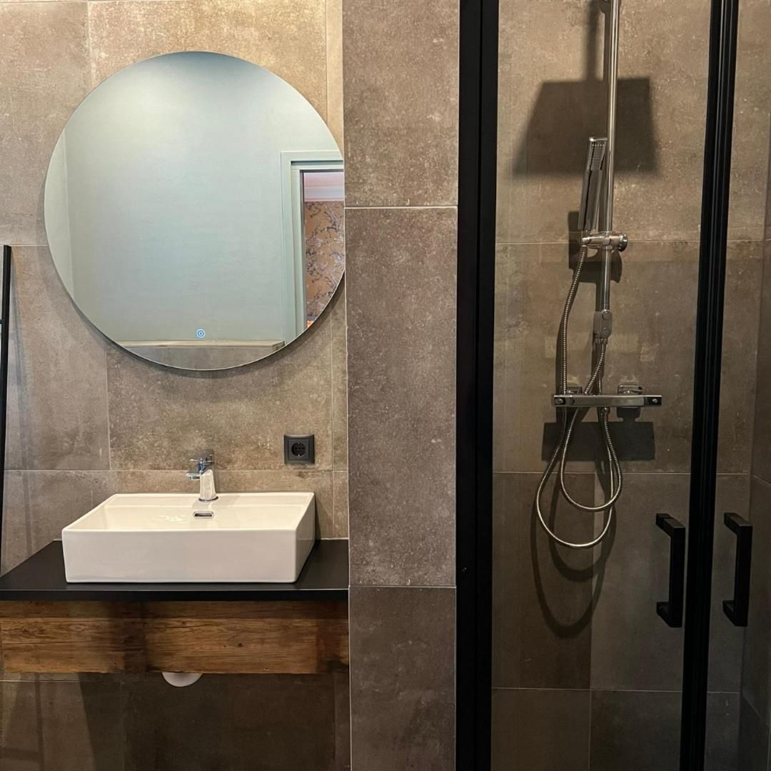 Twin Room with Private Bathroom