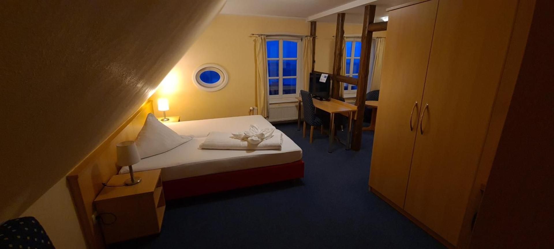 Double or Twin Room with Bathroom