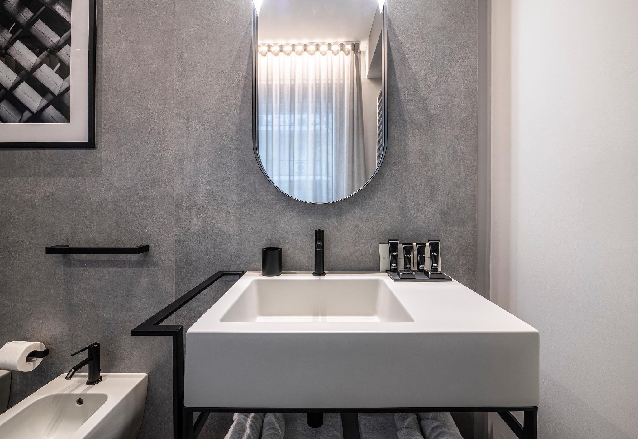 Zeta Rentals King Premier Double 3