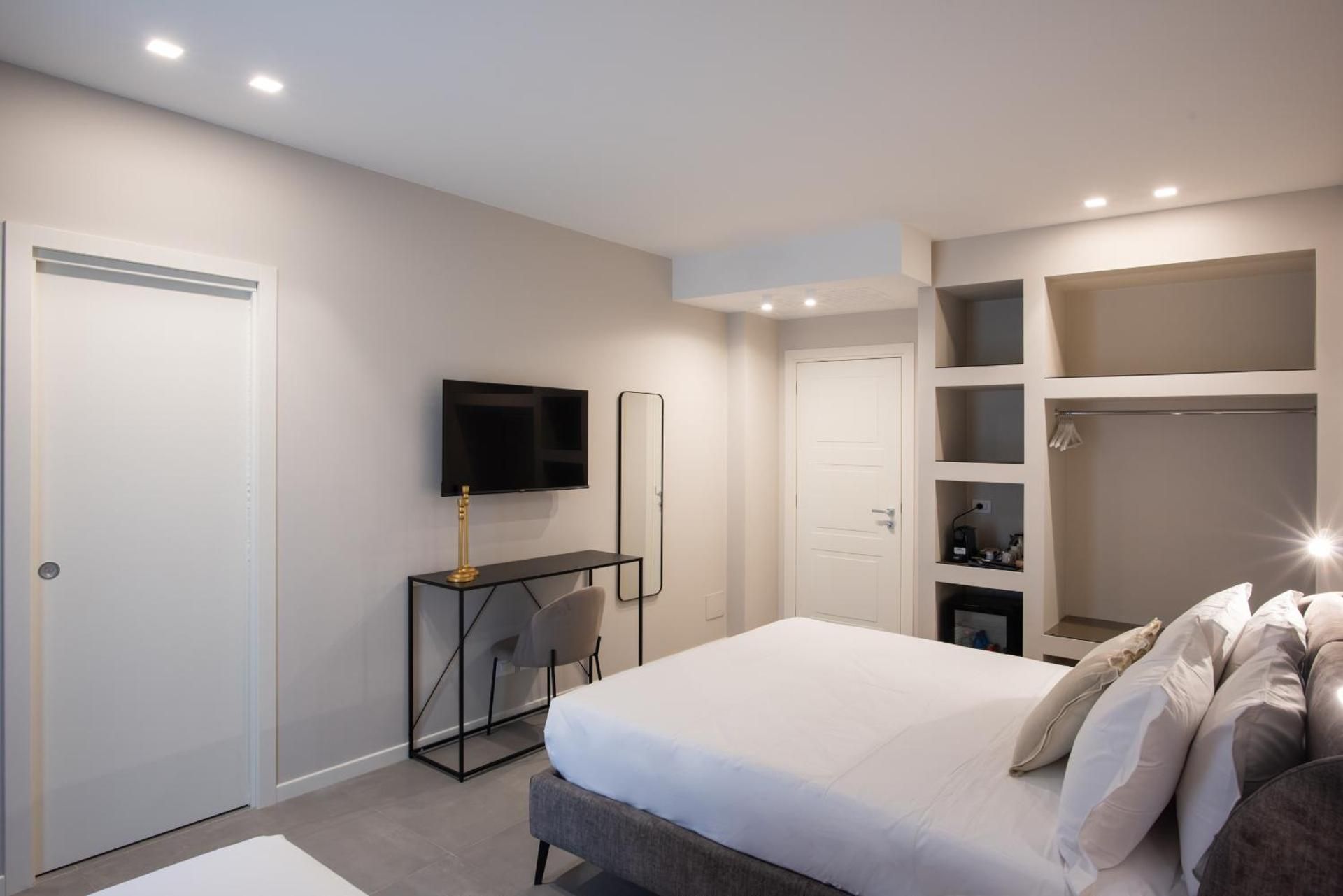 Triple Room with Balcony