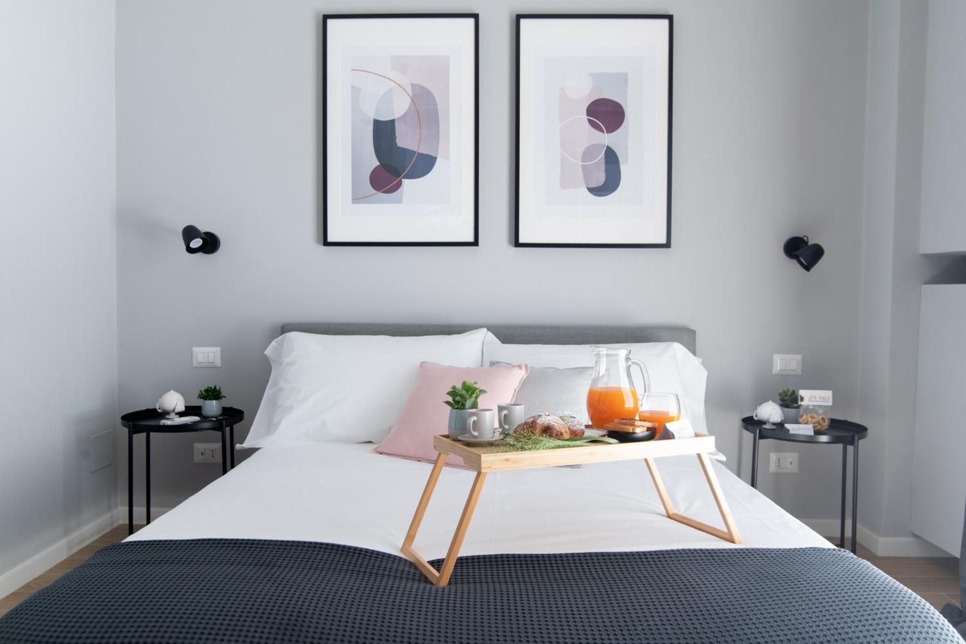 Il Pumo - Apulian Rooms Bari Piazza Moro Double Room with Balcony 2