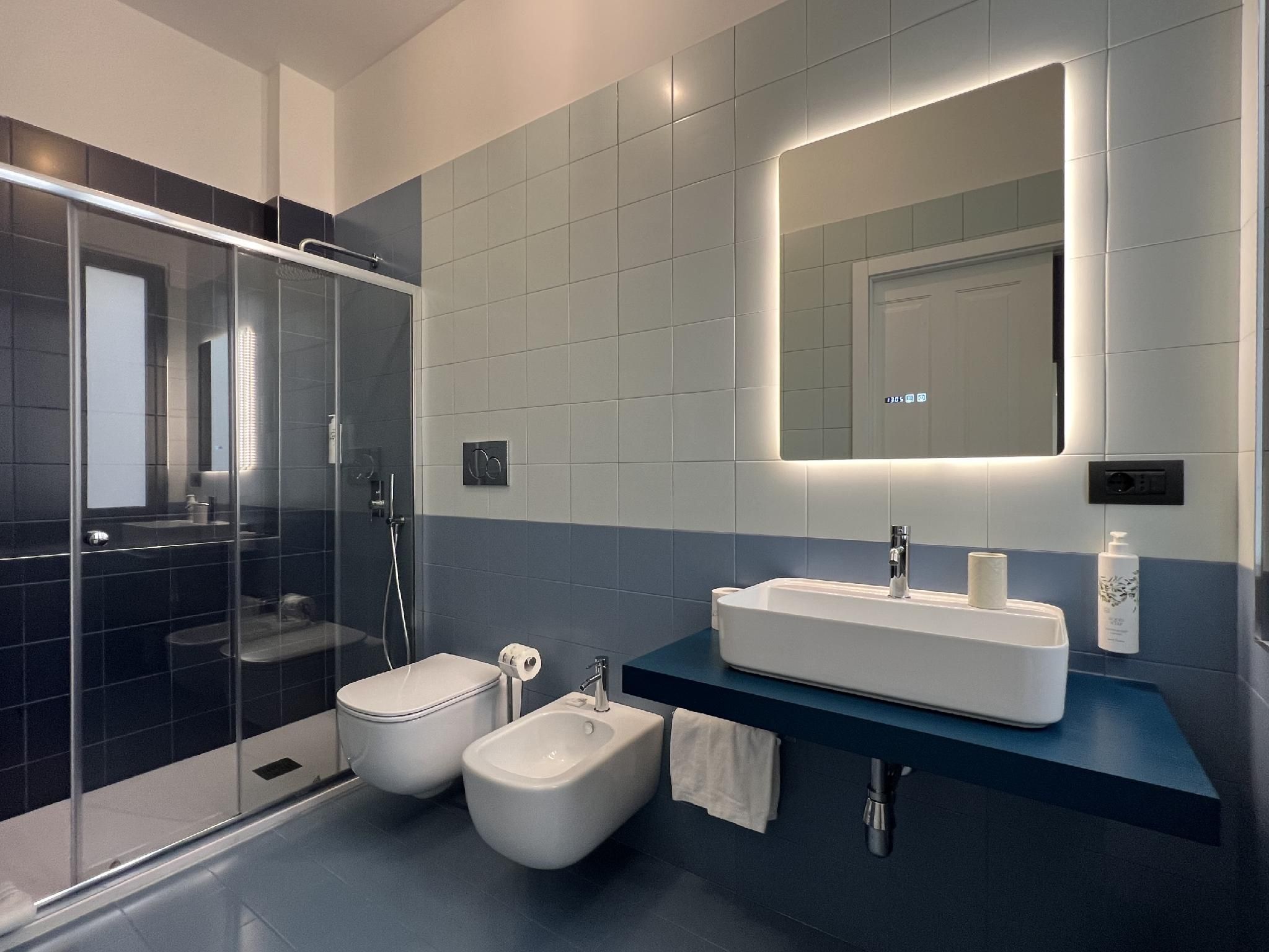 Appartamento-Bagno privato-01 - Purple