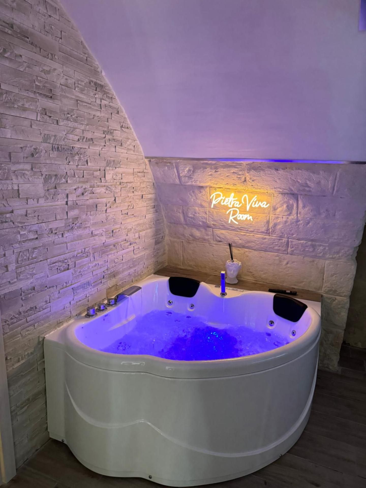 Pietra Viva room Deluxe Double Room with Bath 2