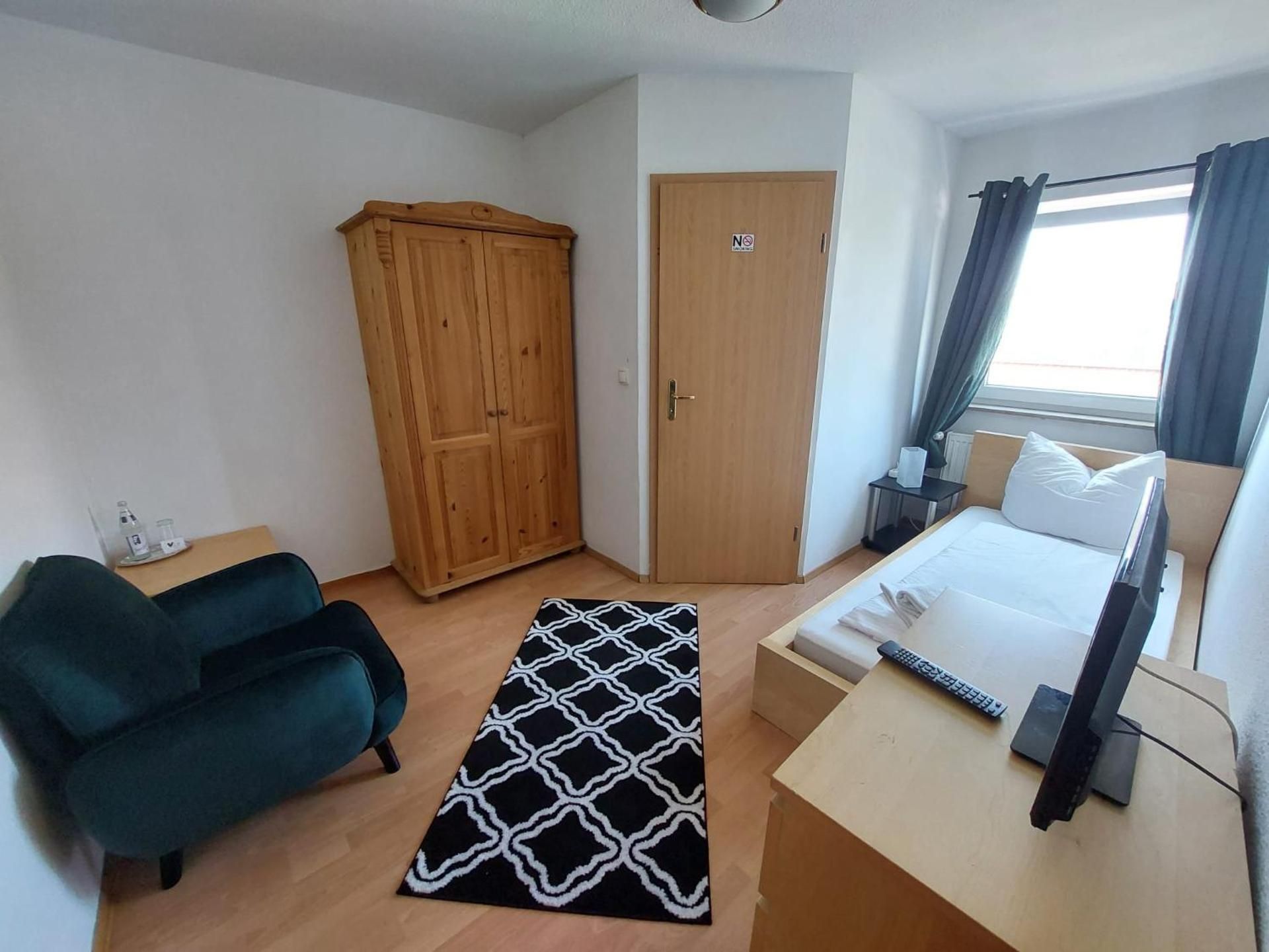 Economy Single Room
