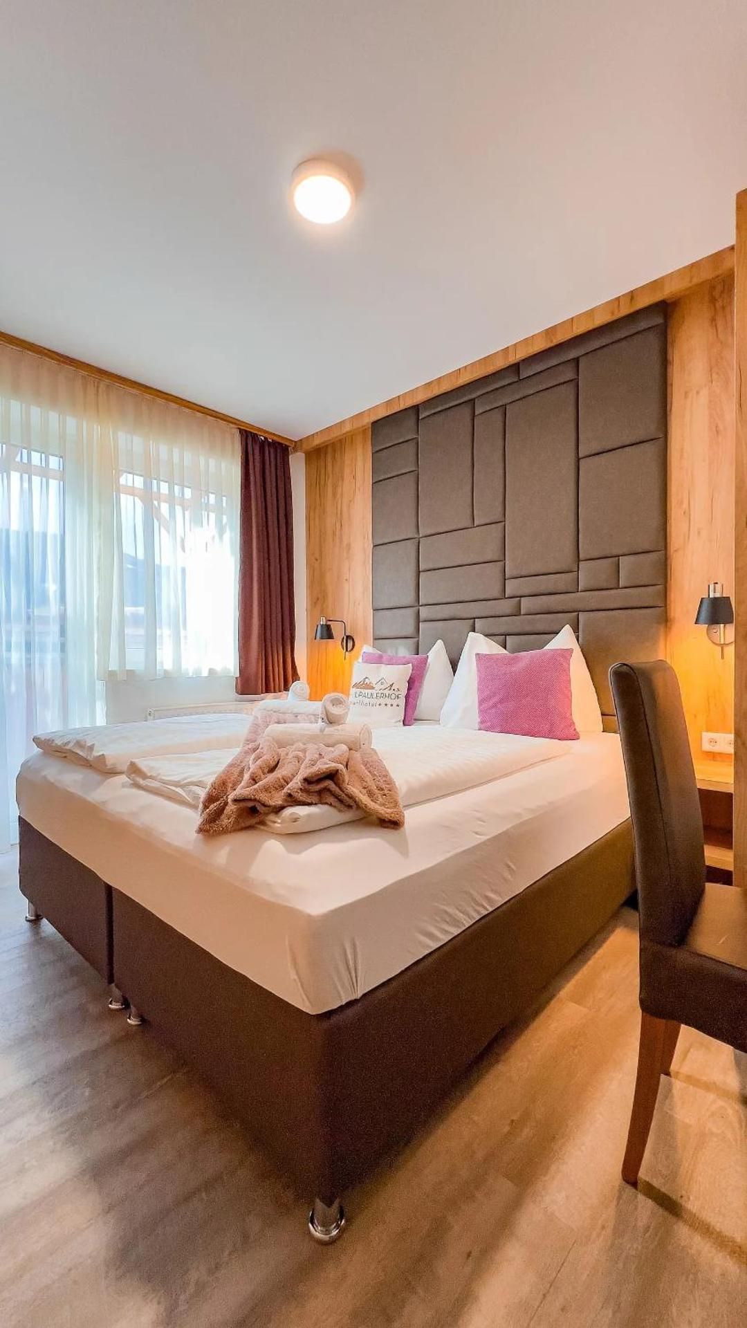Standard Queen Room
