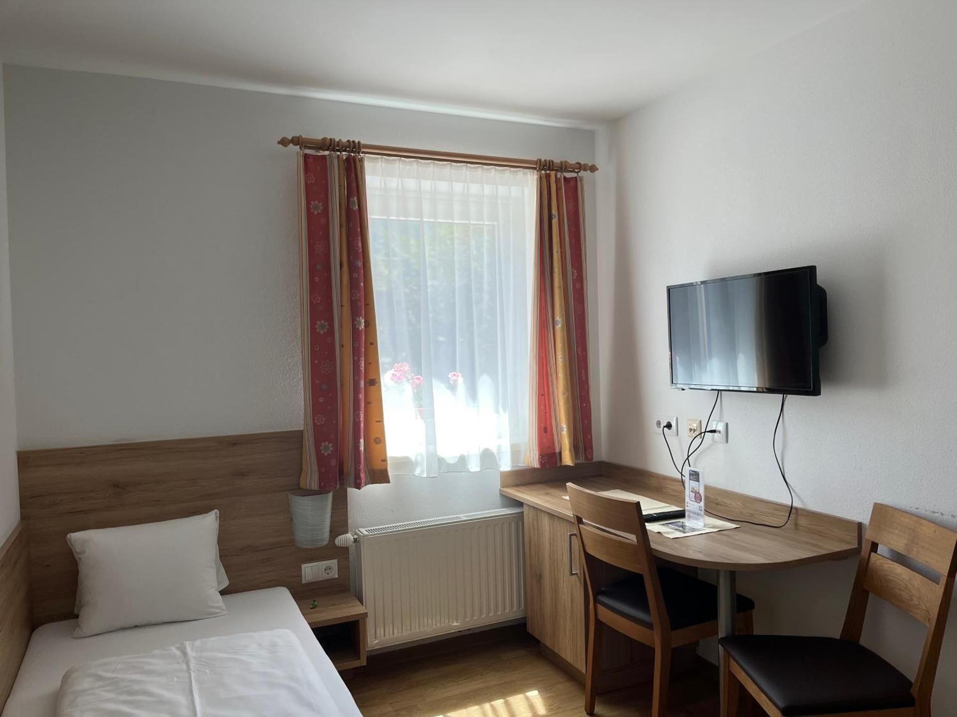 Budget Twin Room