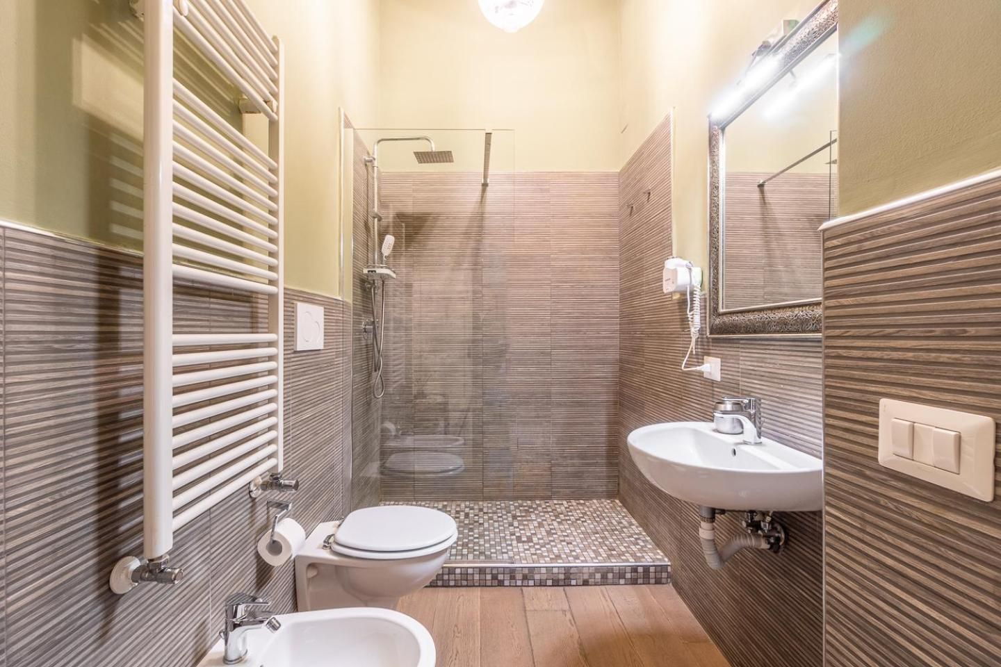 Vittorio's Suite with Balcony 3