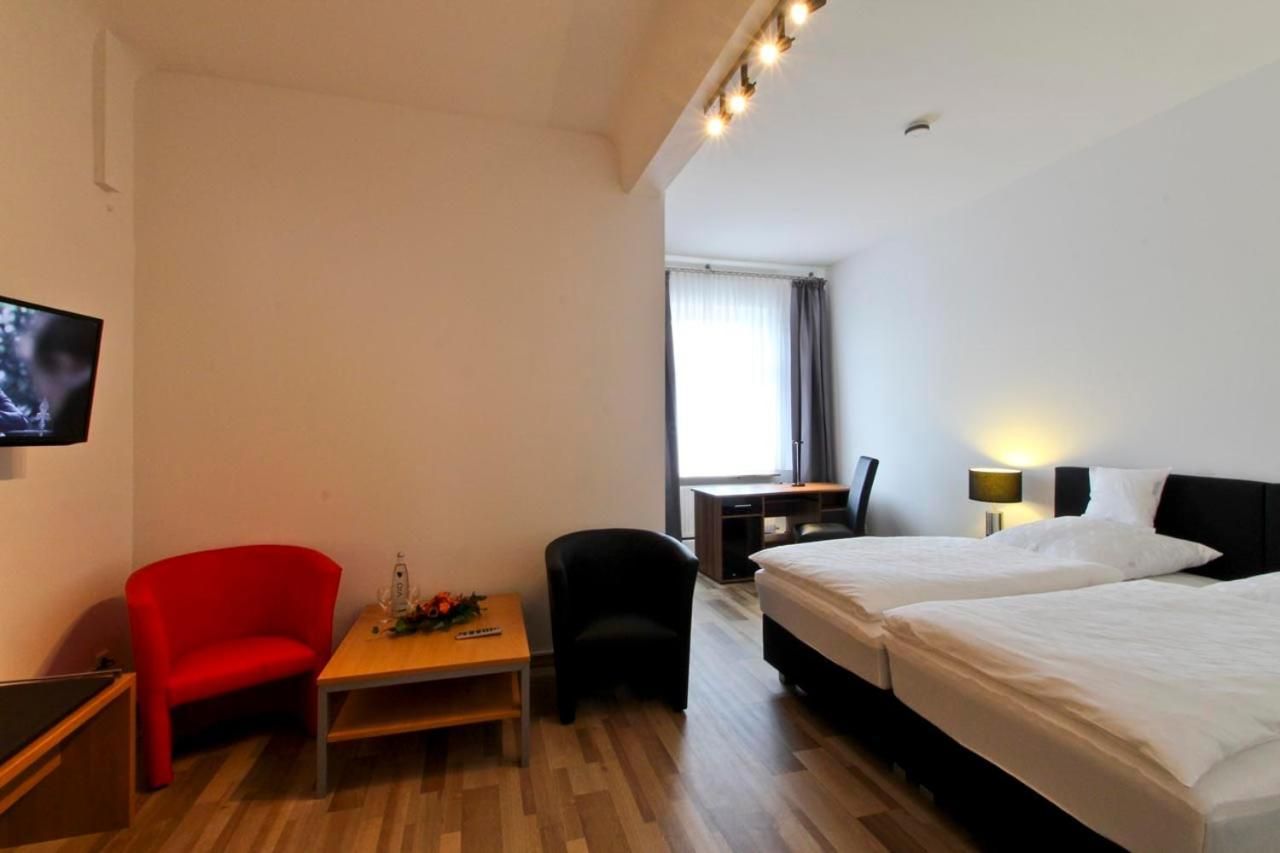 Deluxe Double Room with Shower