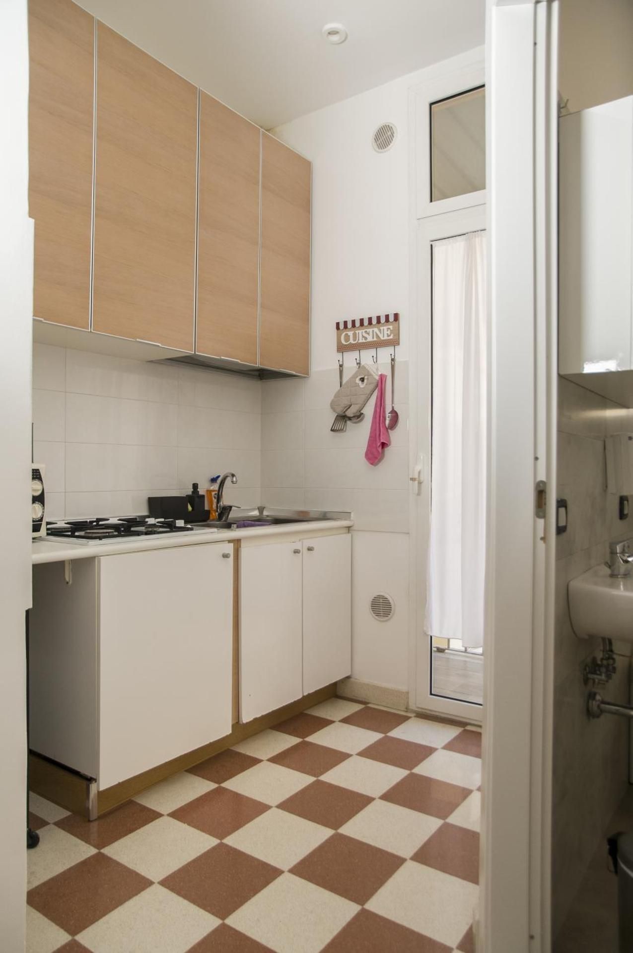 Palazzo Italia Apartments Double Room with Balcony 2