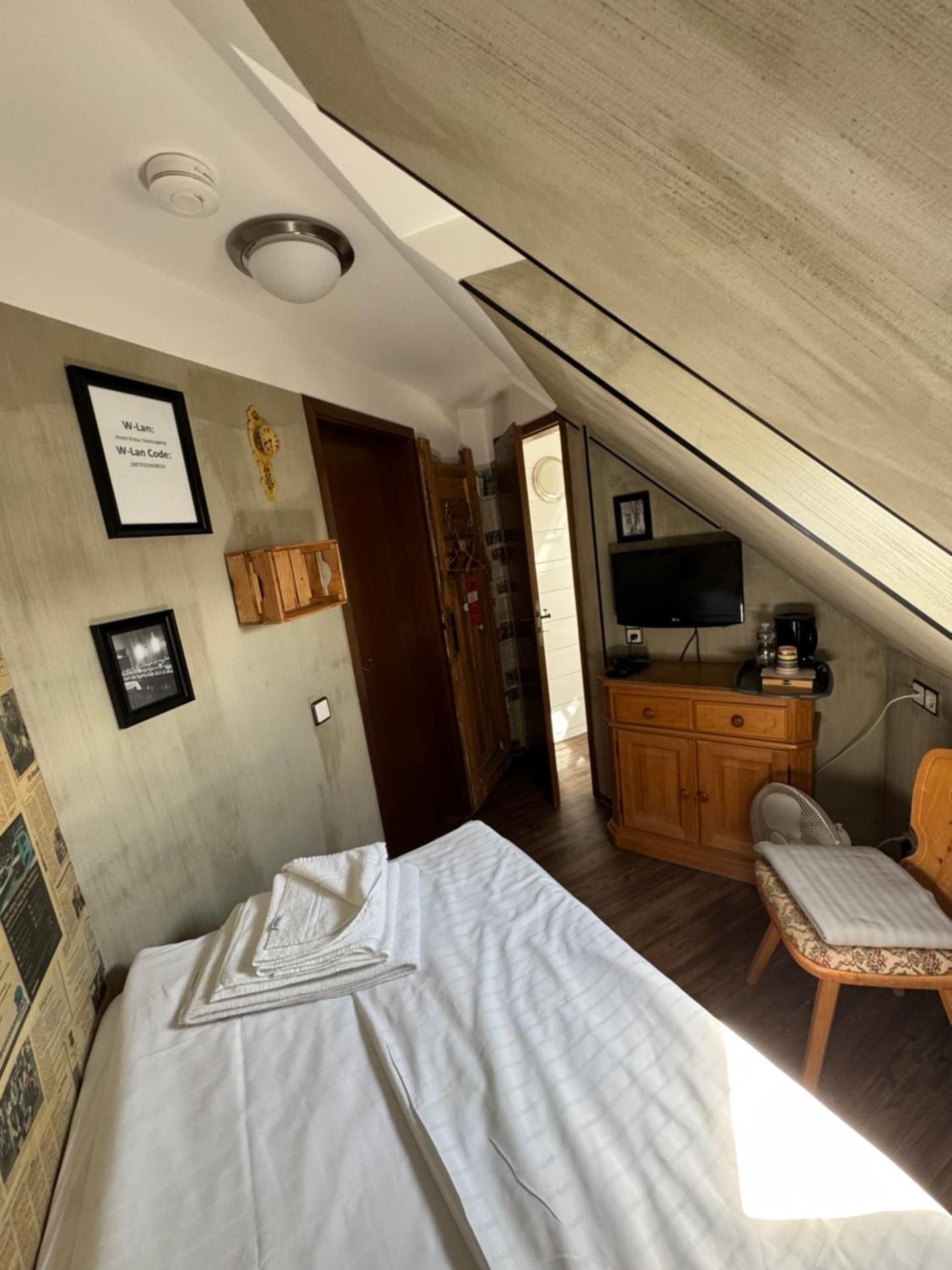 Economy Single Room