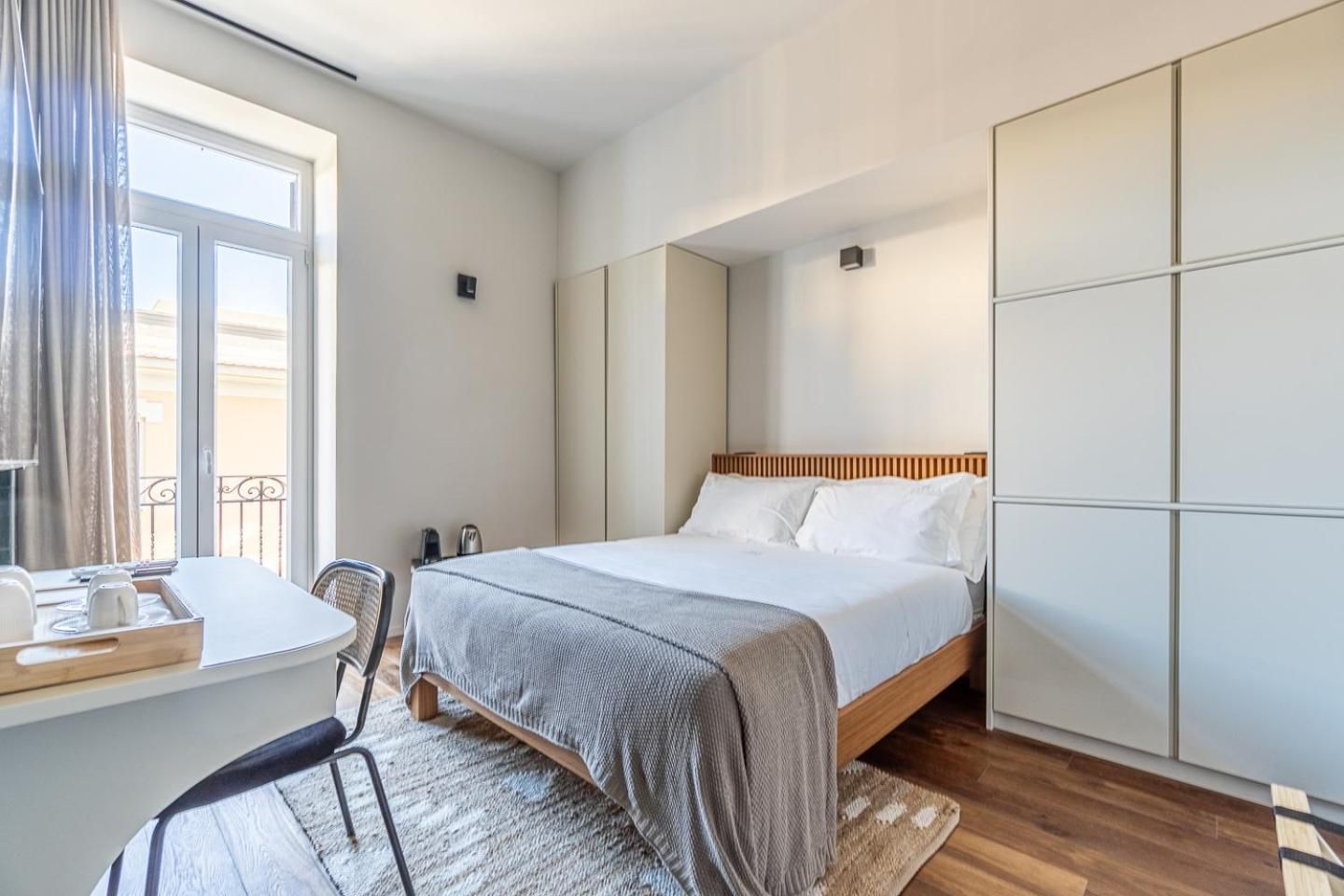 Palazzo Italia Suites Deluxe Double Room with Bath