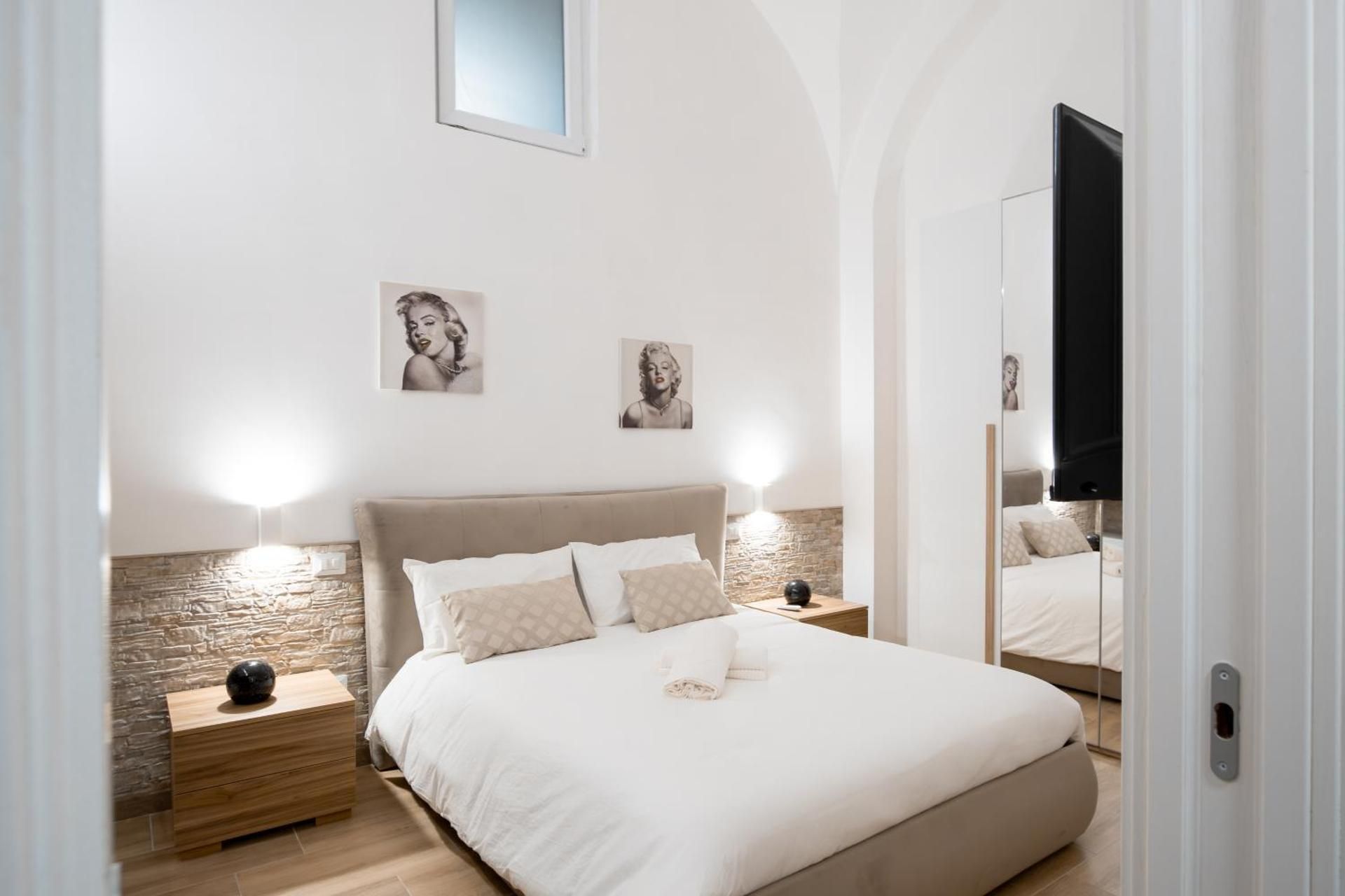 King Room with Spa Bath