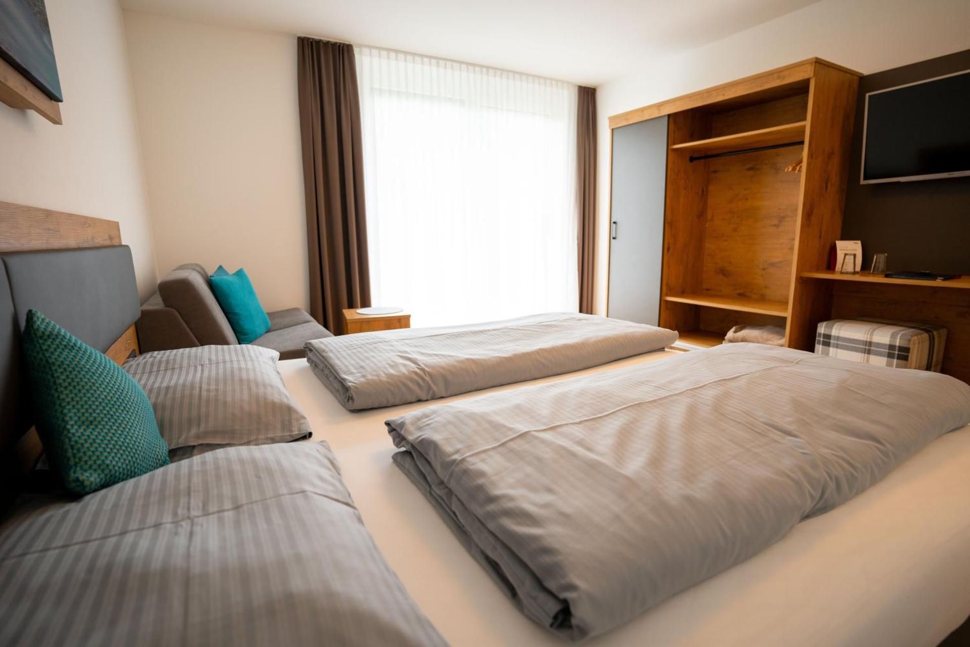 Large Double Room