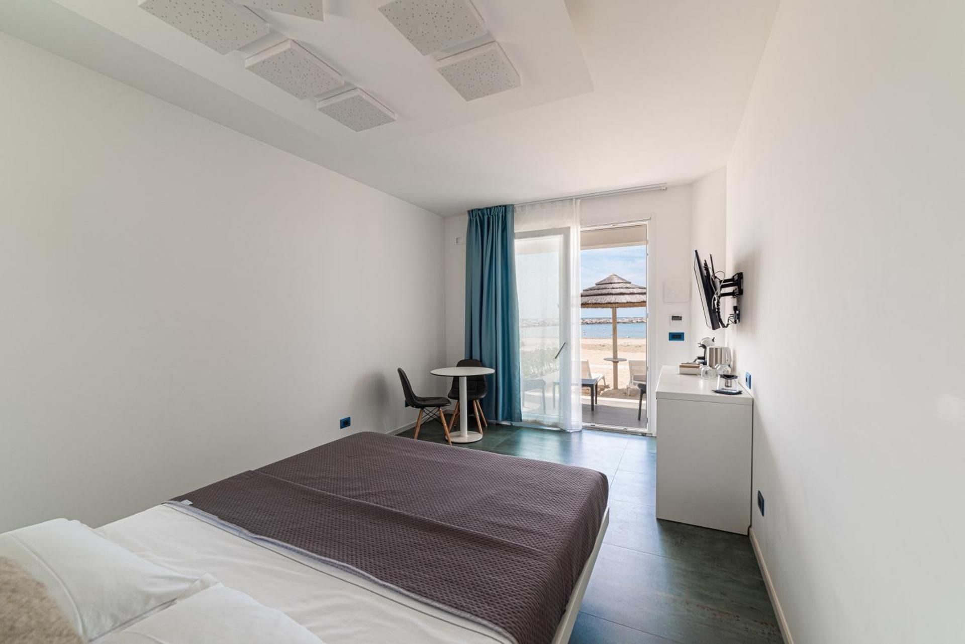 Suite with Sea View
