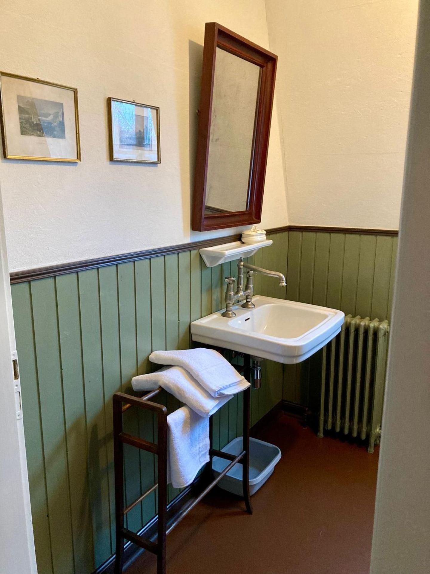 Twin Room with Bathroom