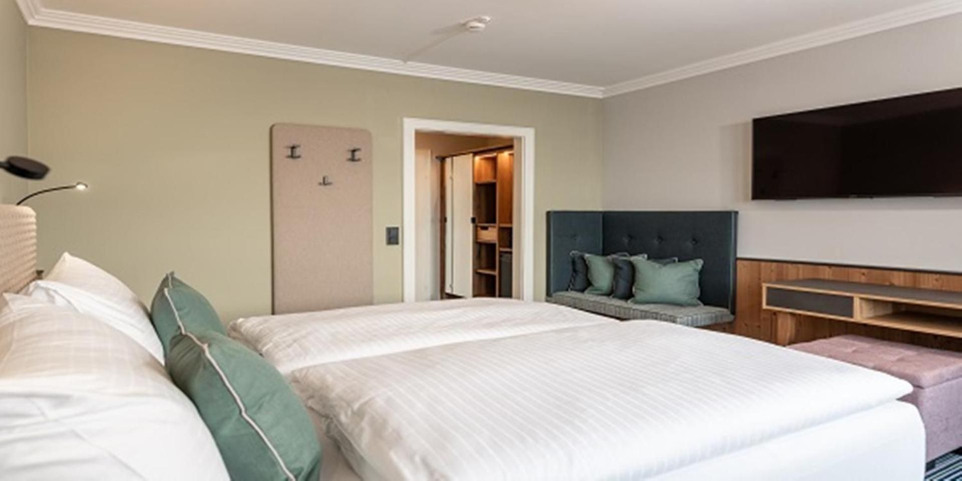 Superior Double Room With Balcony And Mountain View