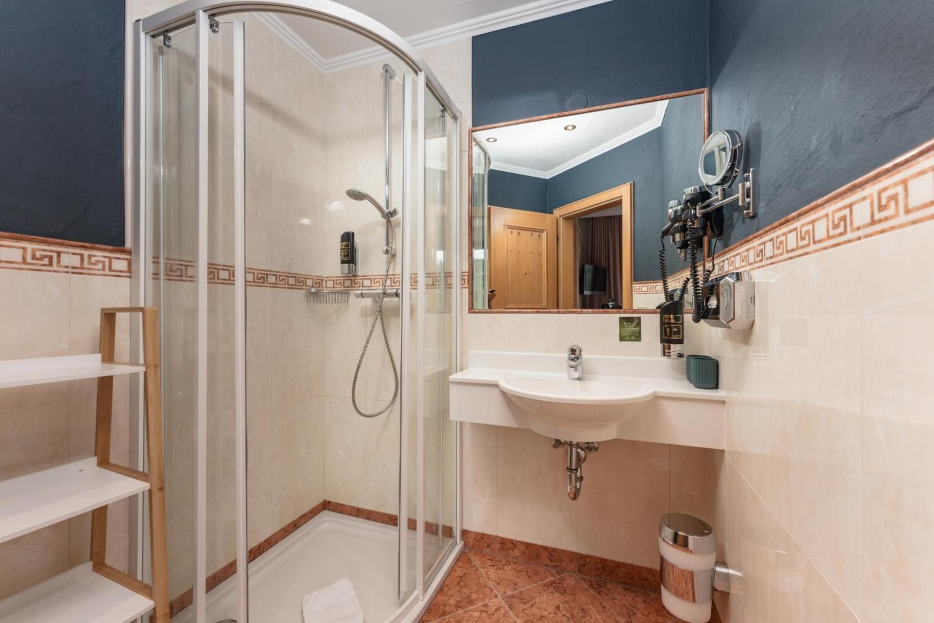 Superior Suite Room with Balcony and Mountain View