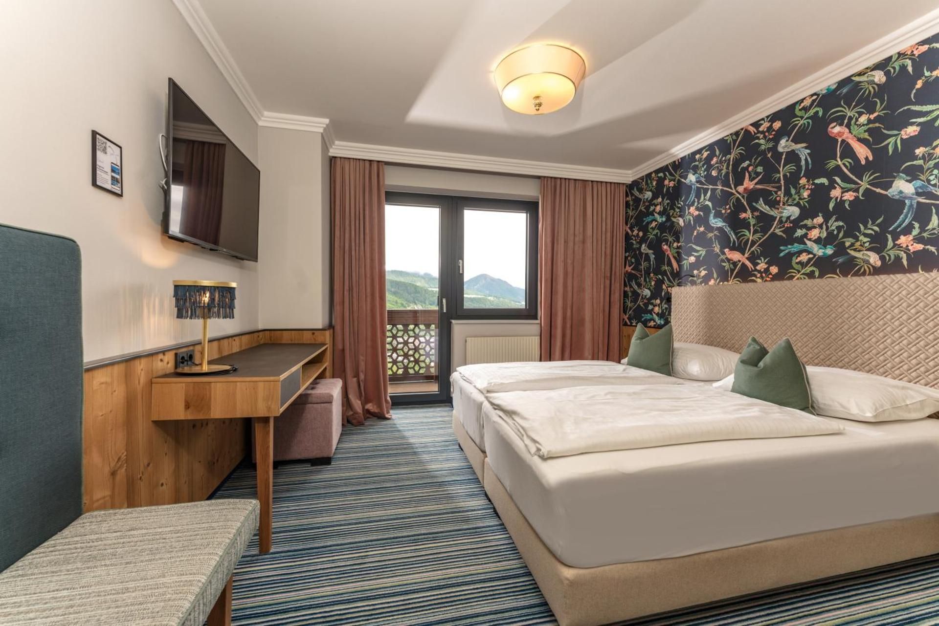 Superior Double Room With Balcony And Mountain View