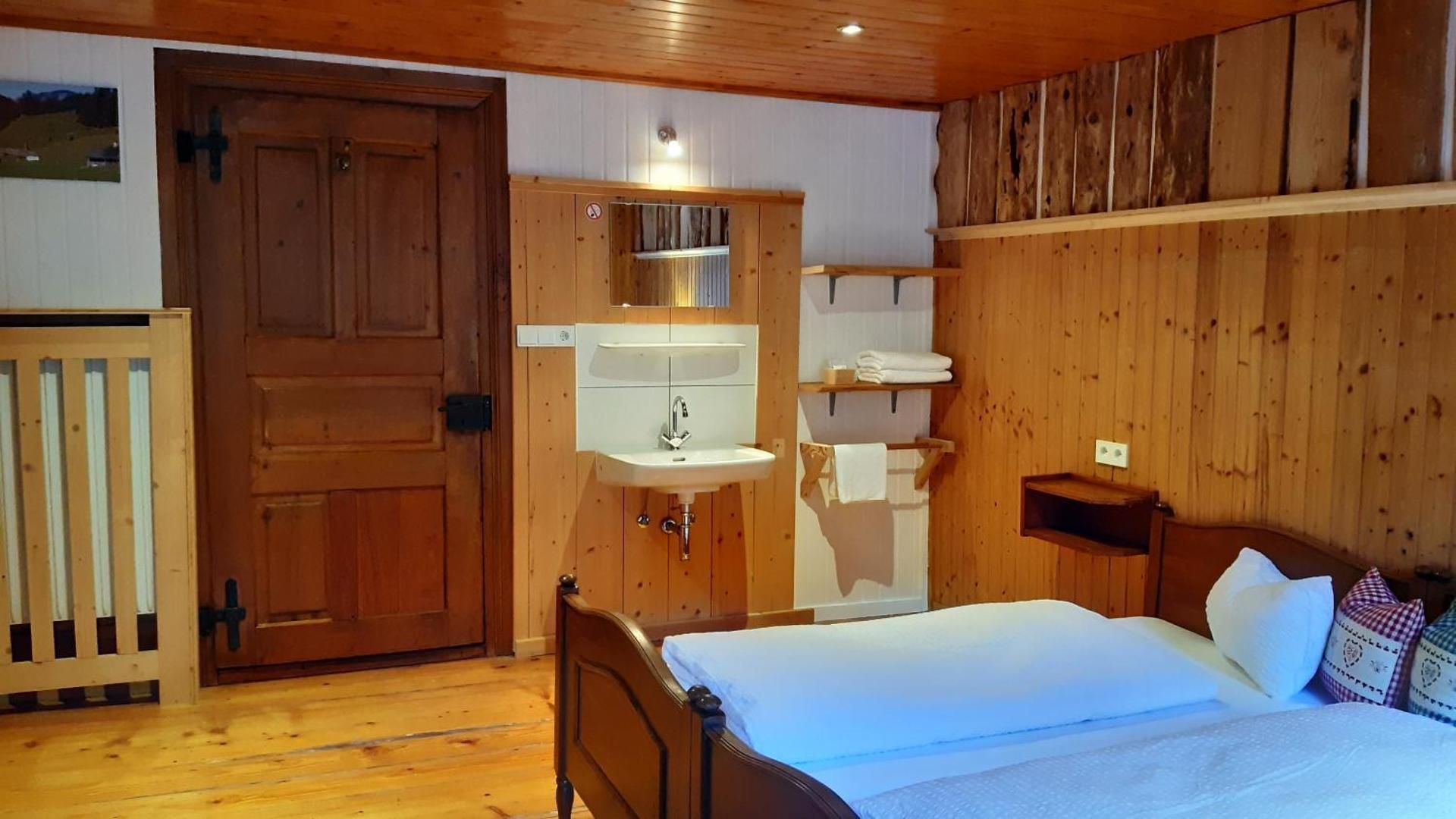 Triple Room with Private External Bathroom