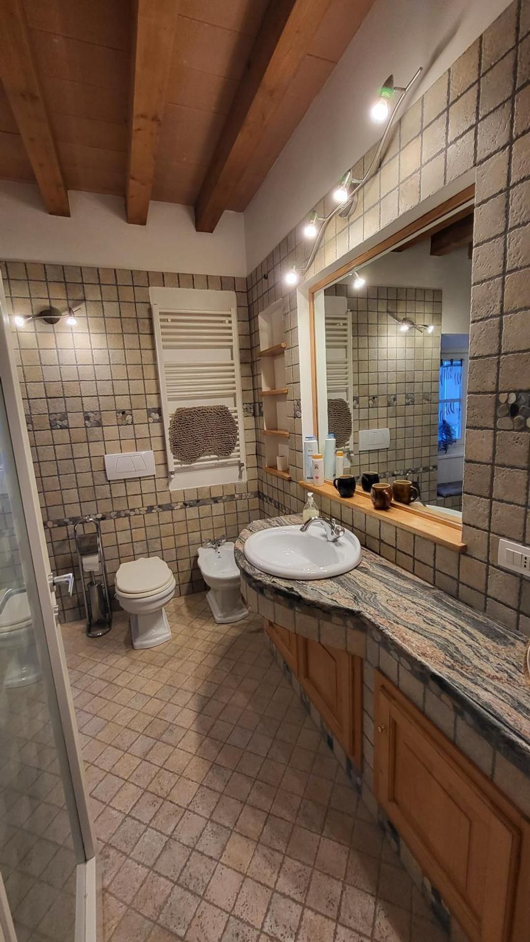 Deluxe Double Room with Shower