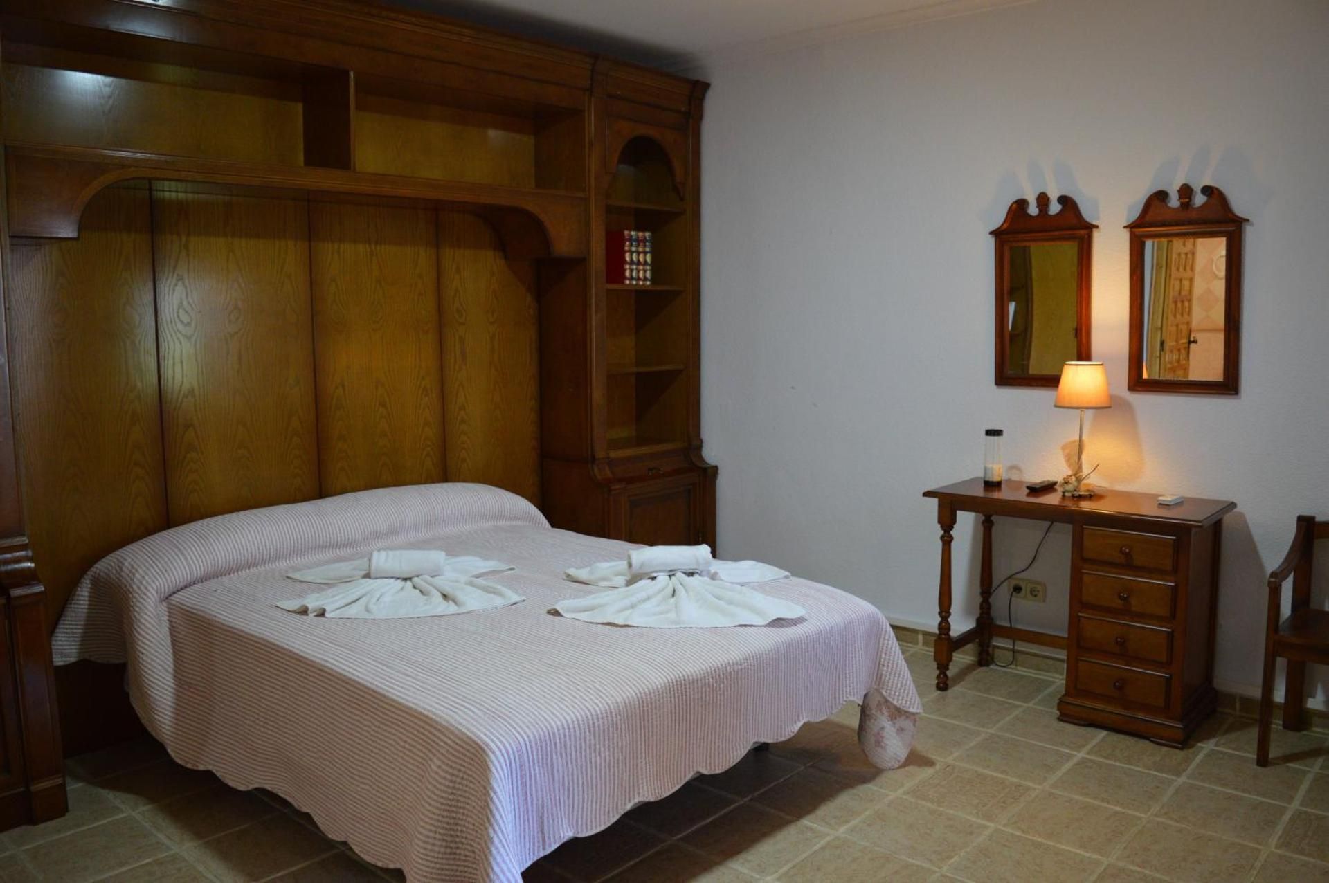 Deluxe Double Room with Bath