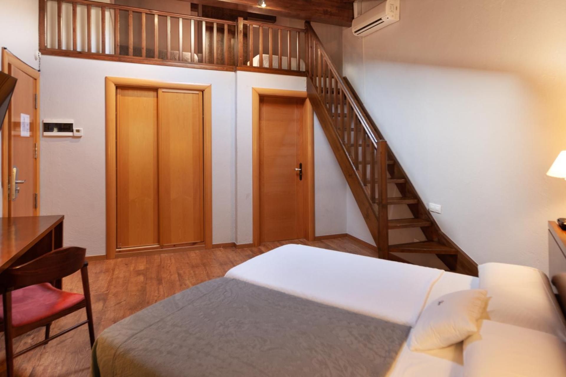 Duplex Room