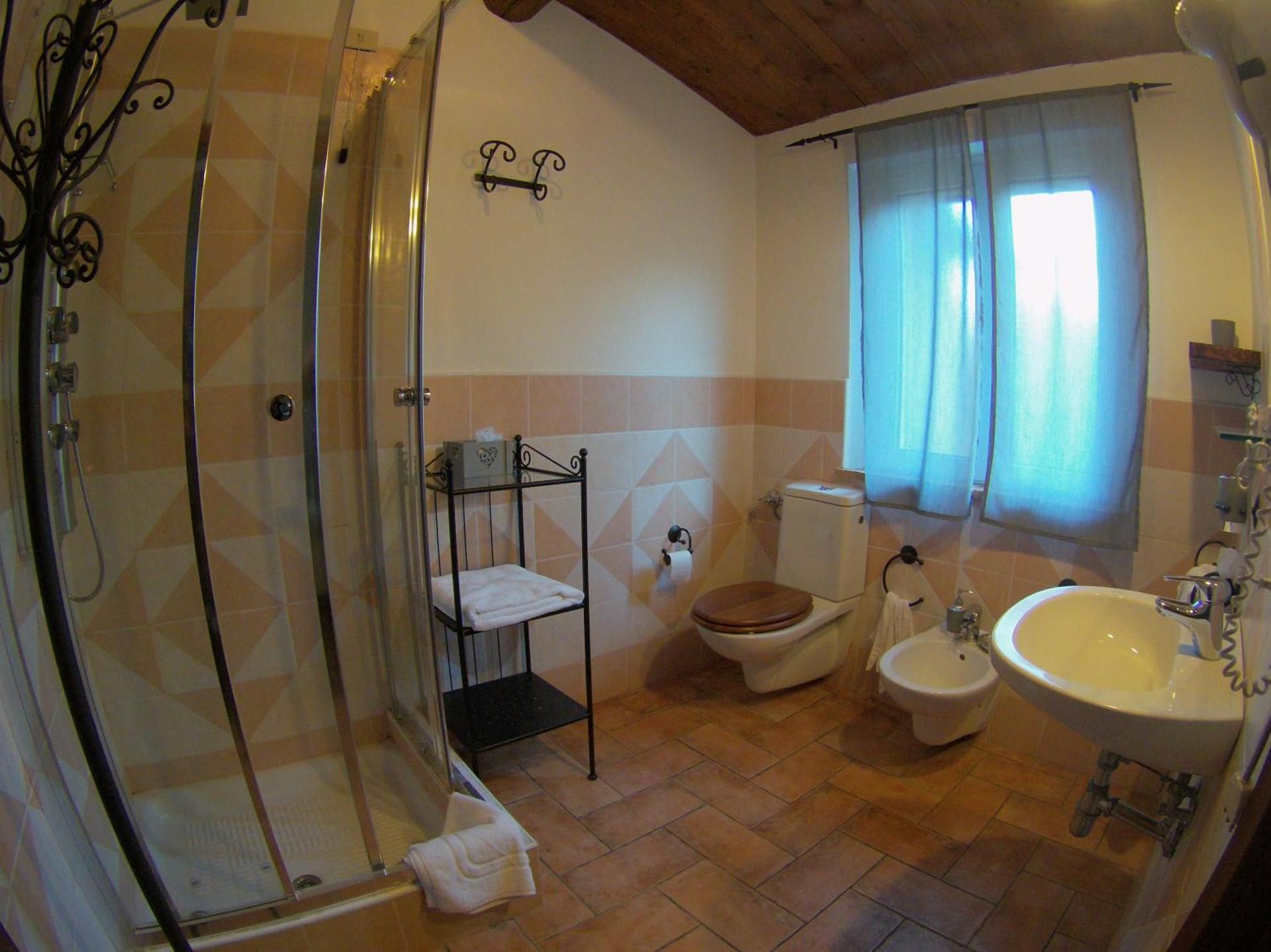 Country house "L'isola che non c'e" Double Room with Garden View 2