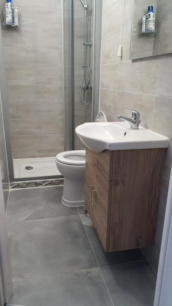 Double or Twin Room with Private Bathroom