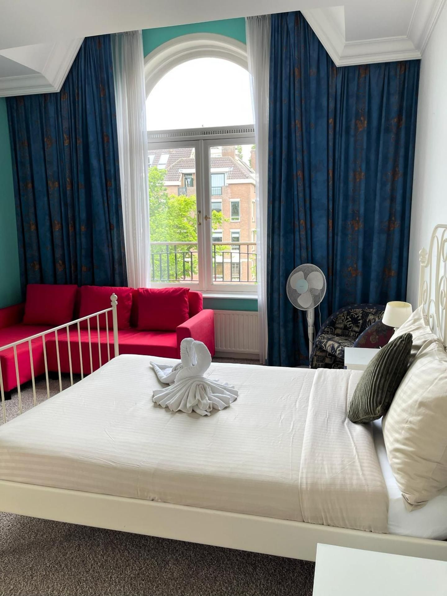 Large Double Room