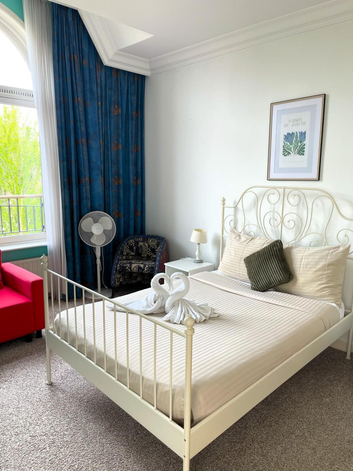 Large Double Room
