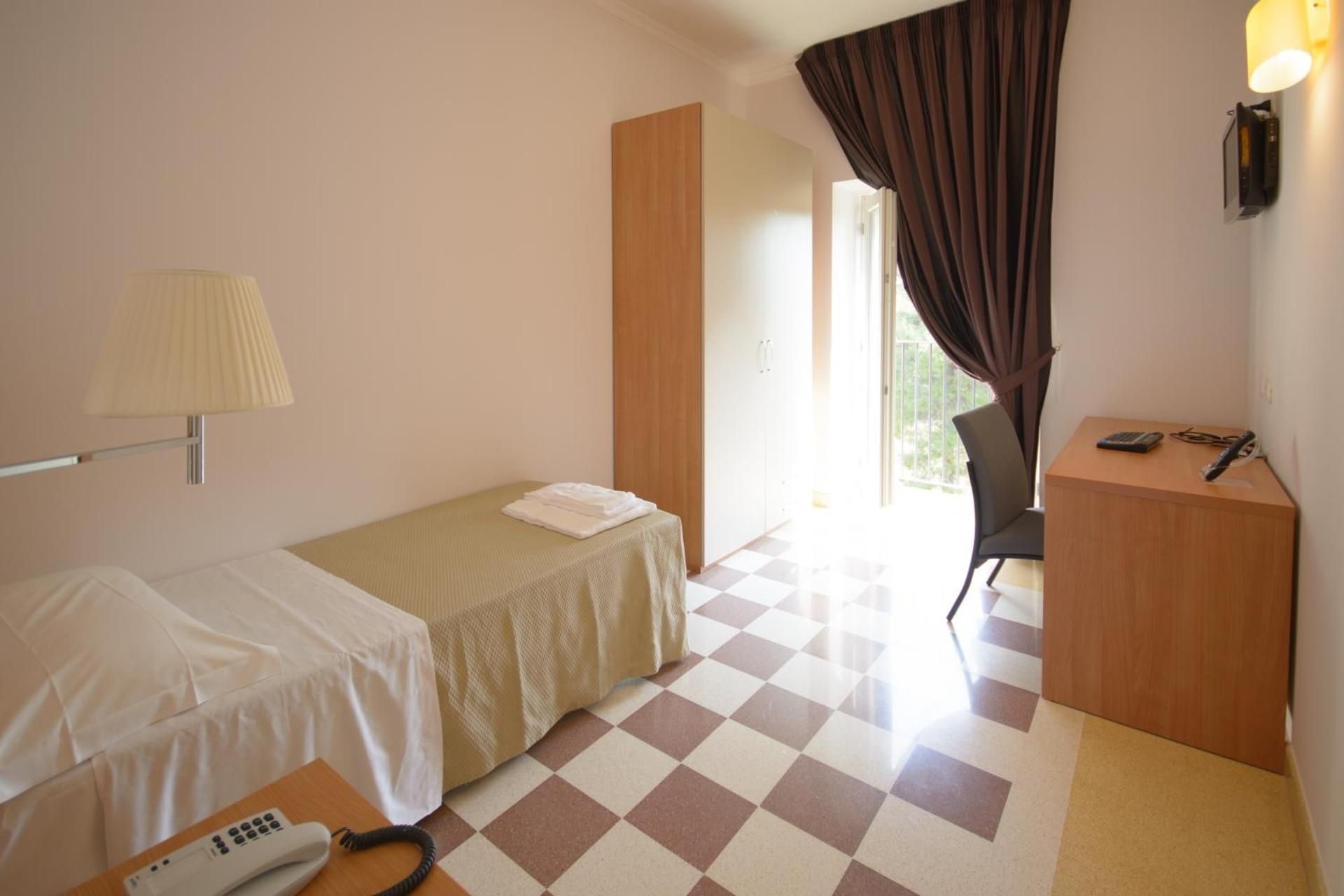 Standard Single Room