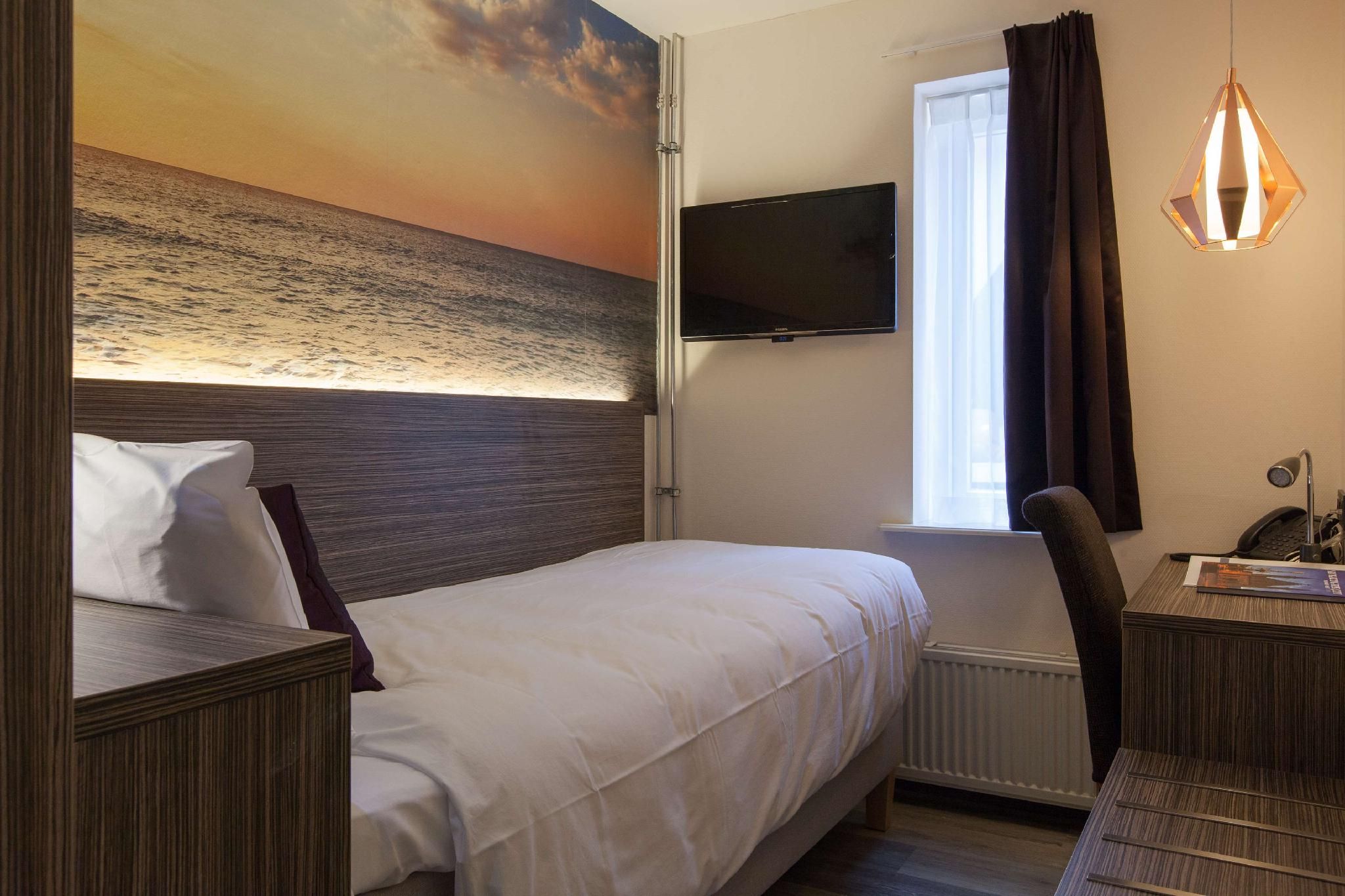 1 Single Bed, Nonsmoking, Small Roommy